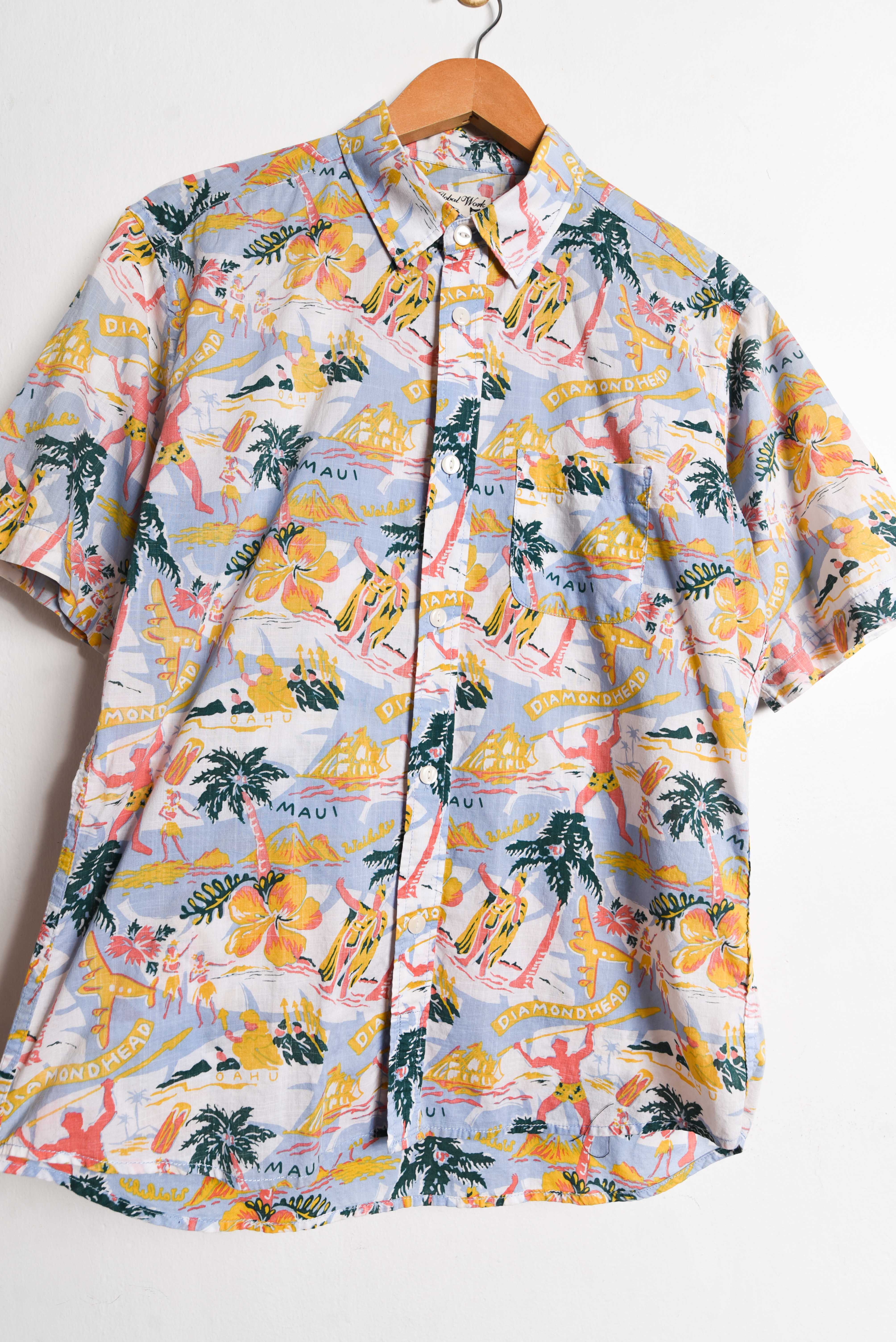 Camisa guayabera tropical
