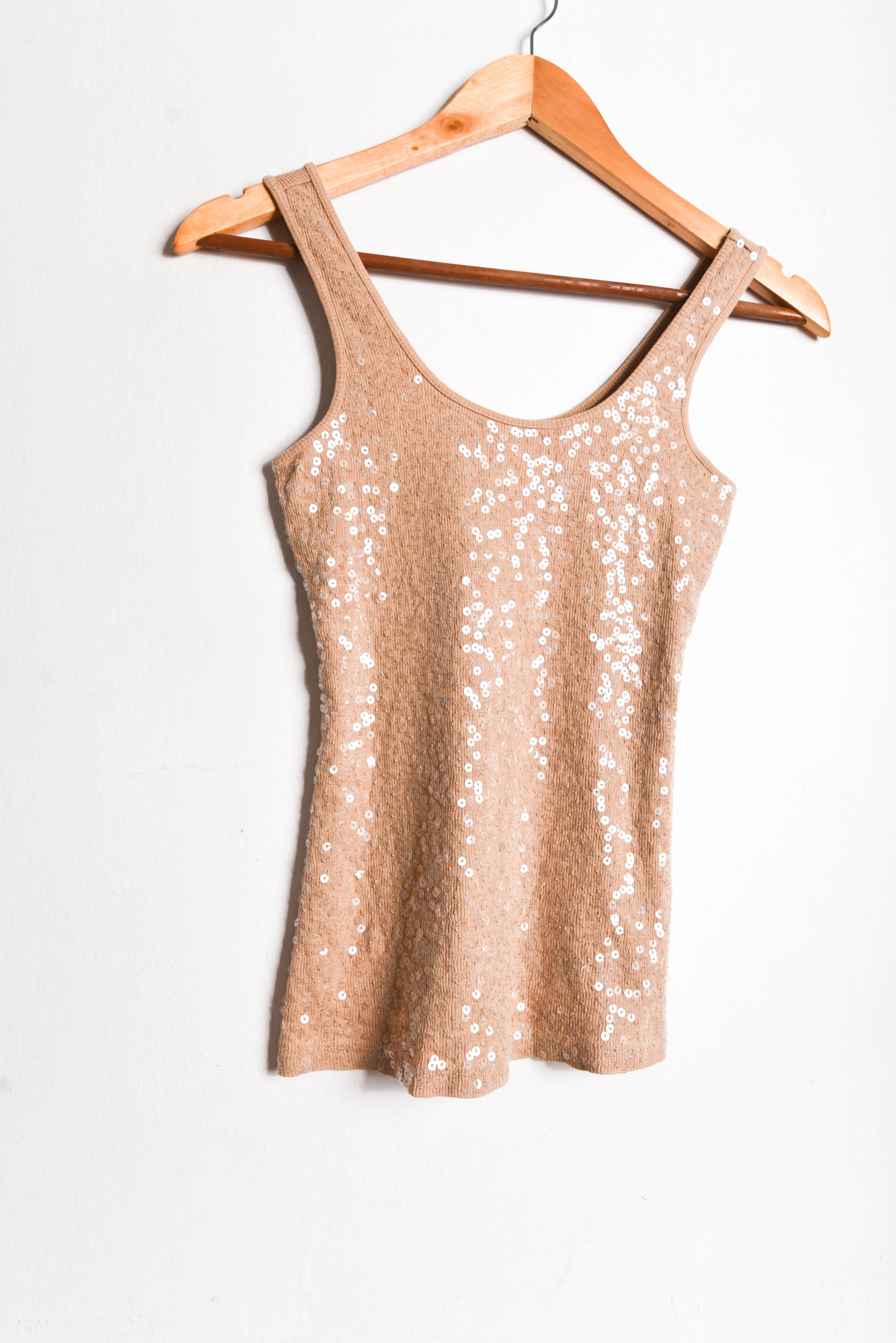 Top nude lentejuelas