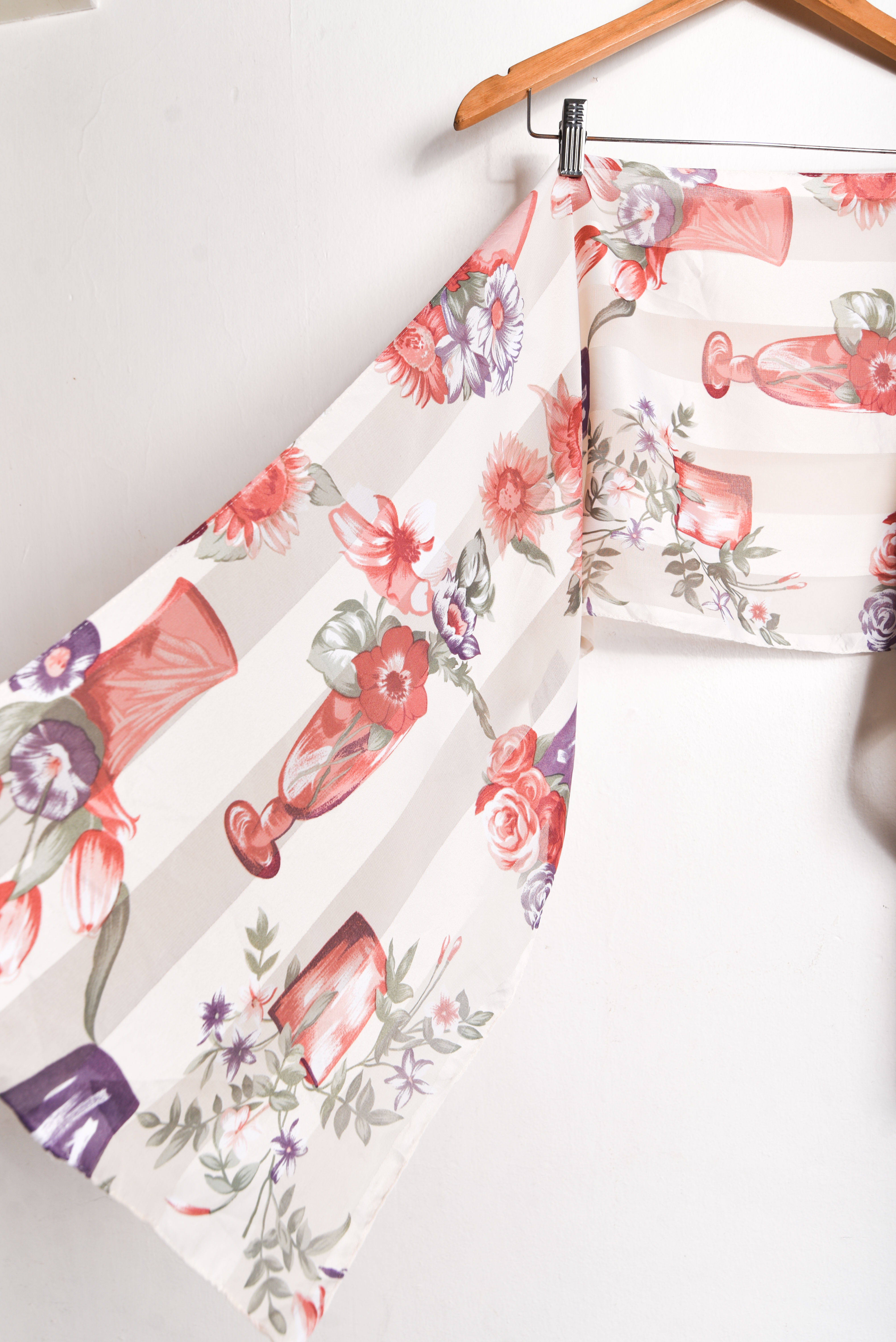 Pañuelo macetas y flores