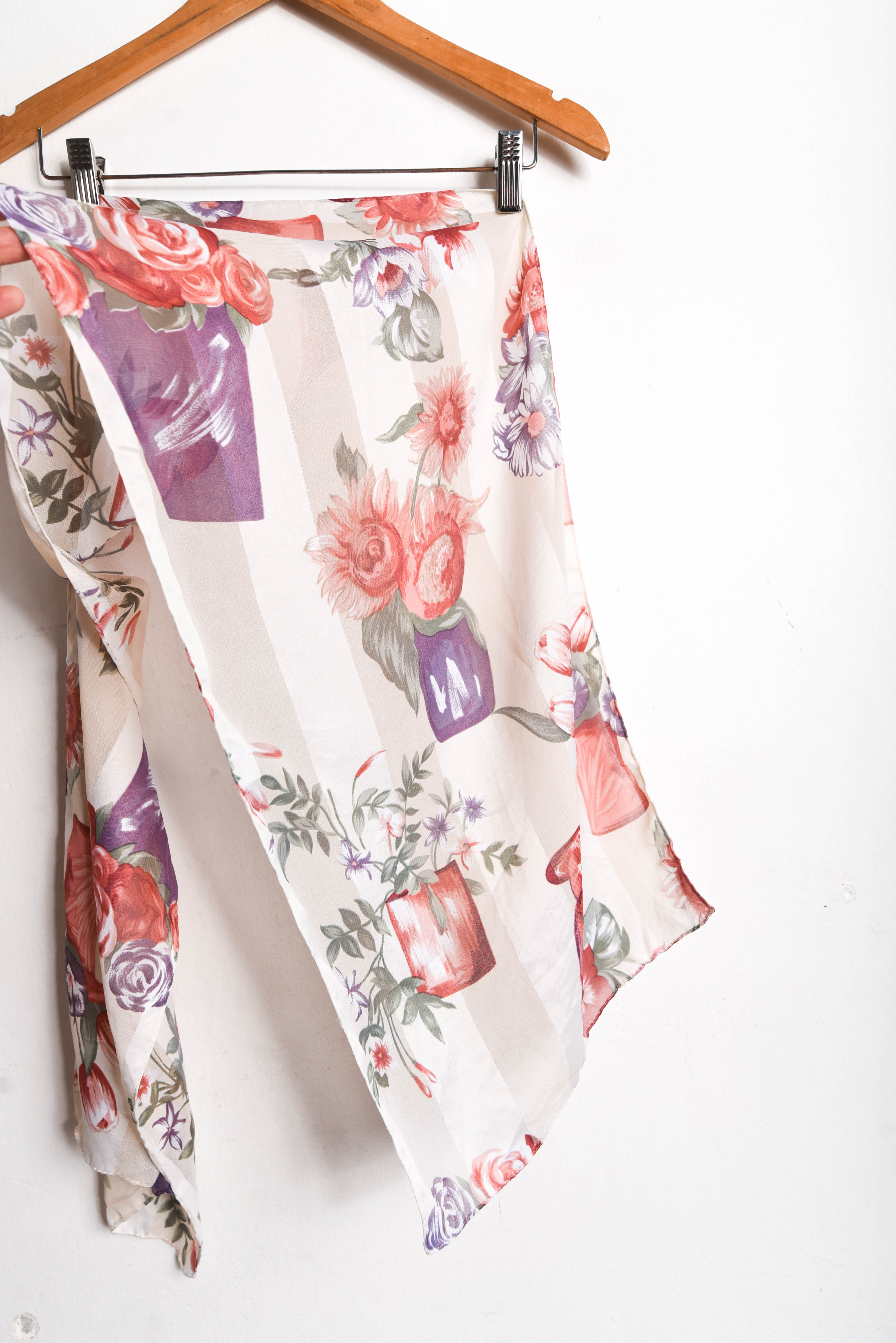 Pañuelo macetas y flores