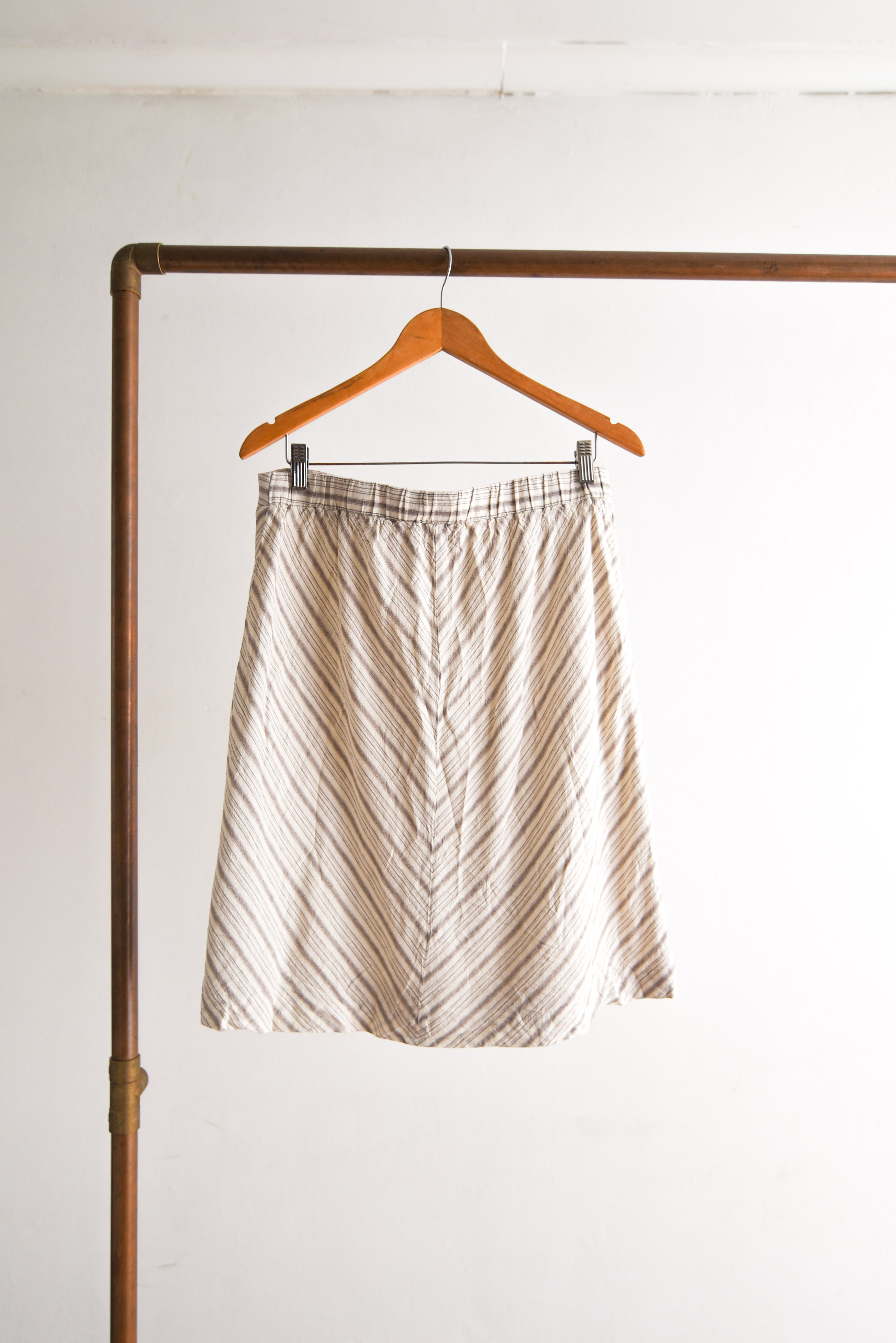 Falda rayada lino