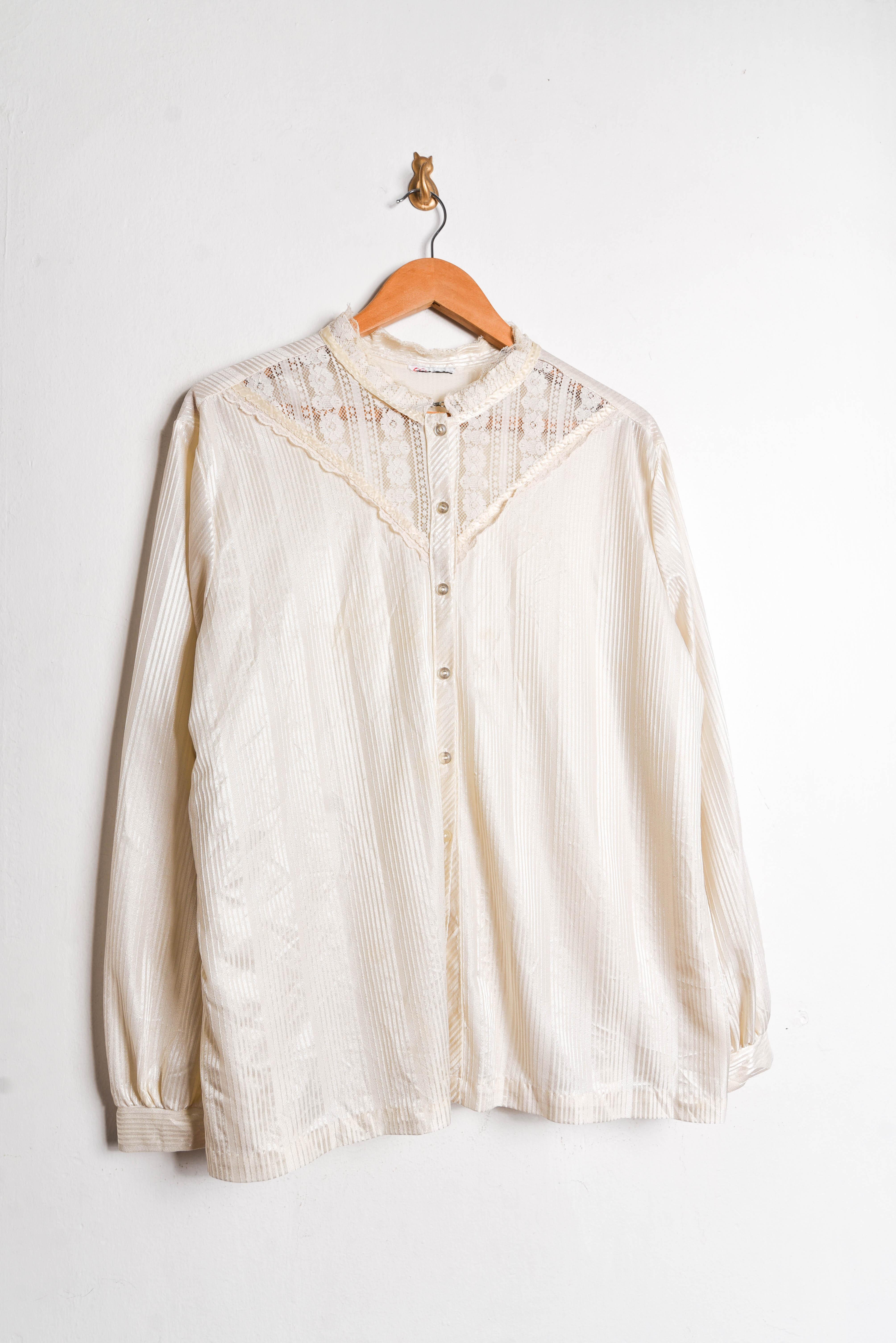 Blusa rayada satín encaje