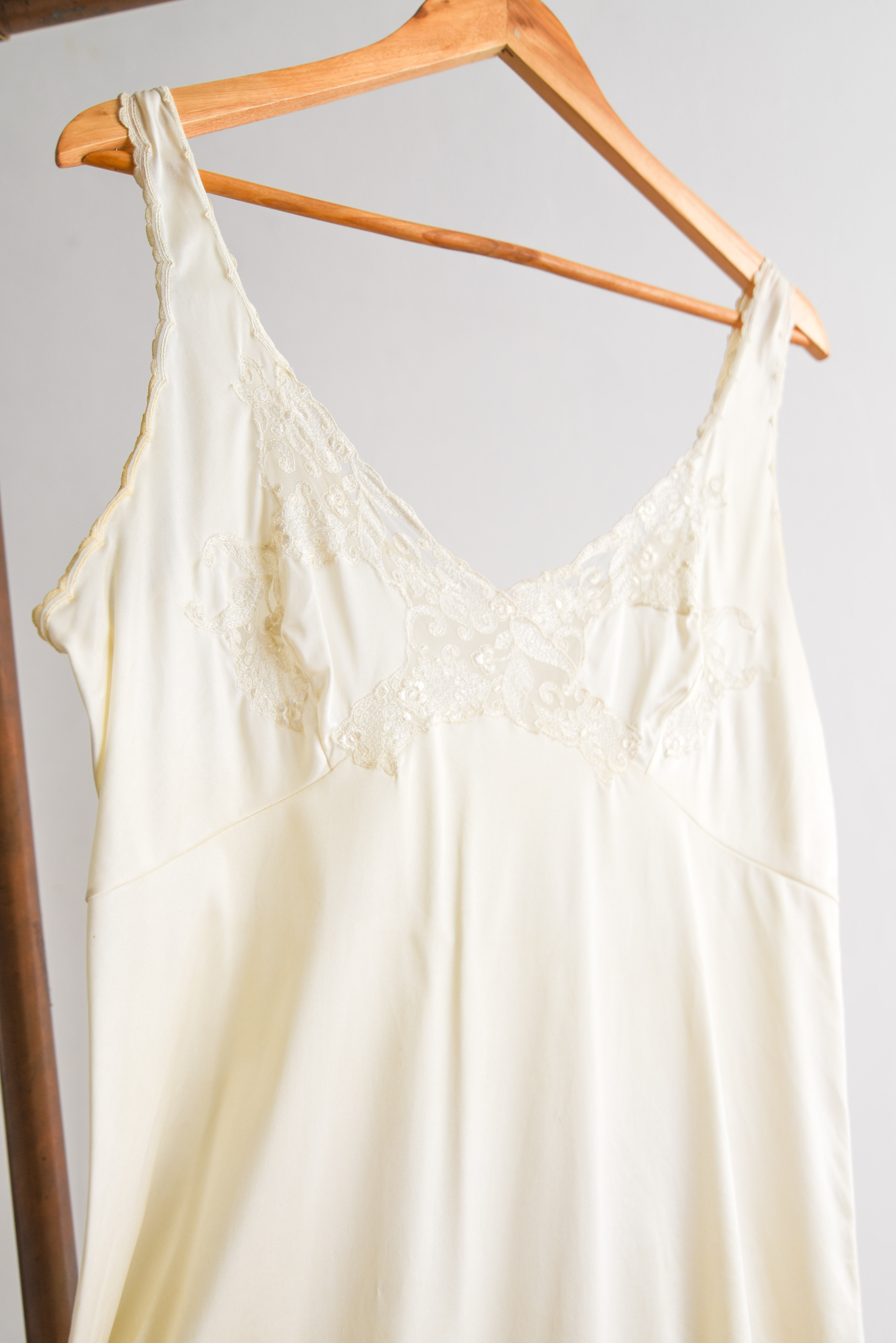 Vestido lencero marfil vintage Italy