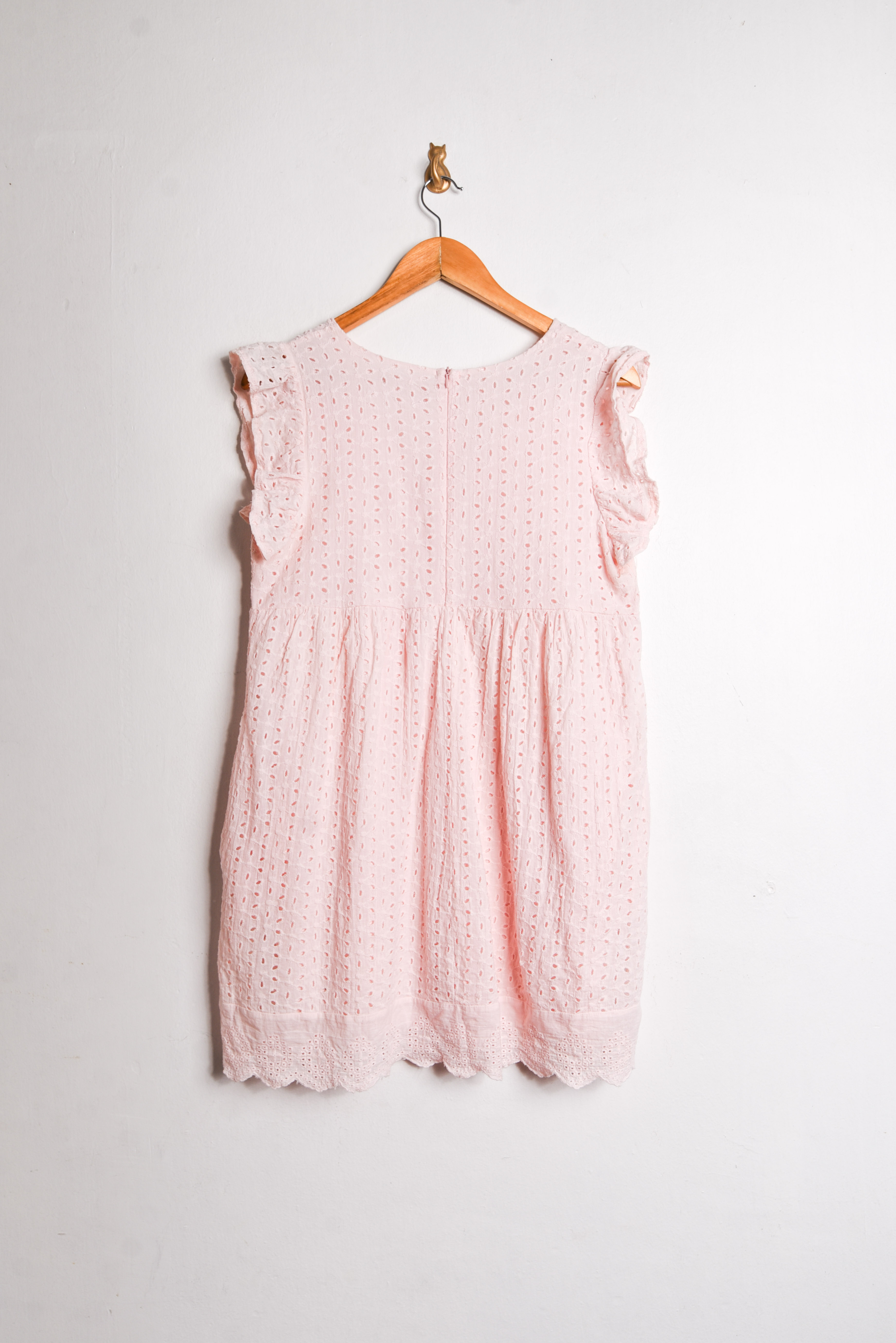 Vestido rosa pastel broderie