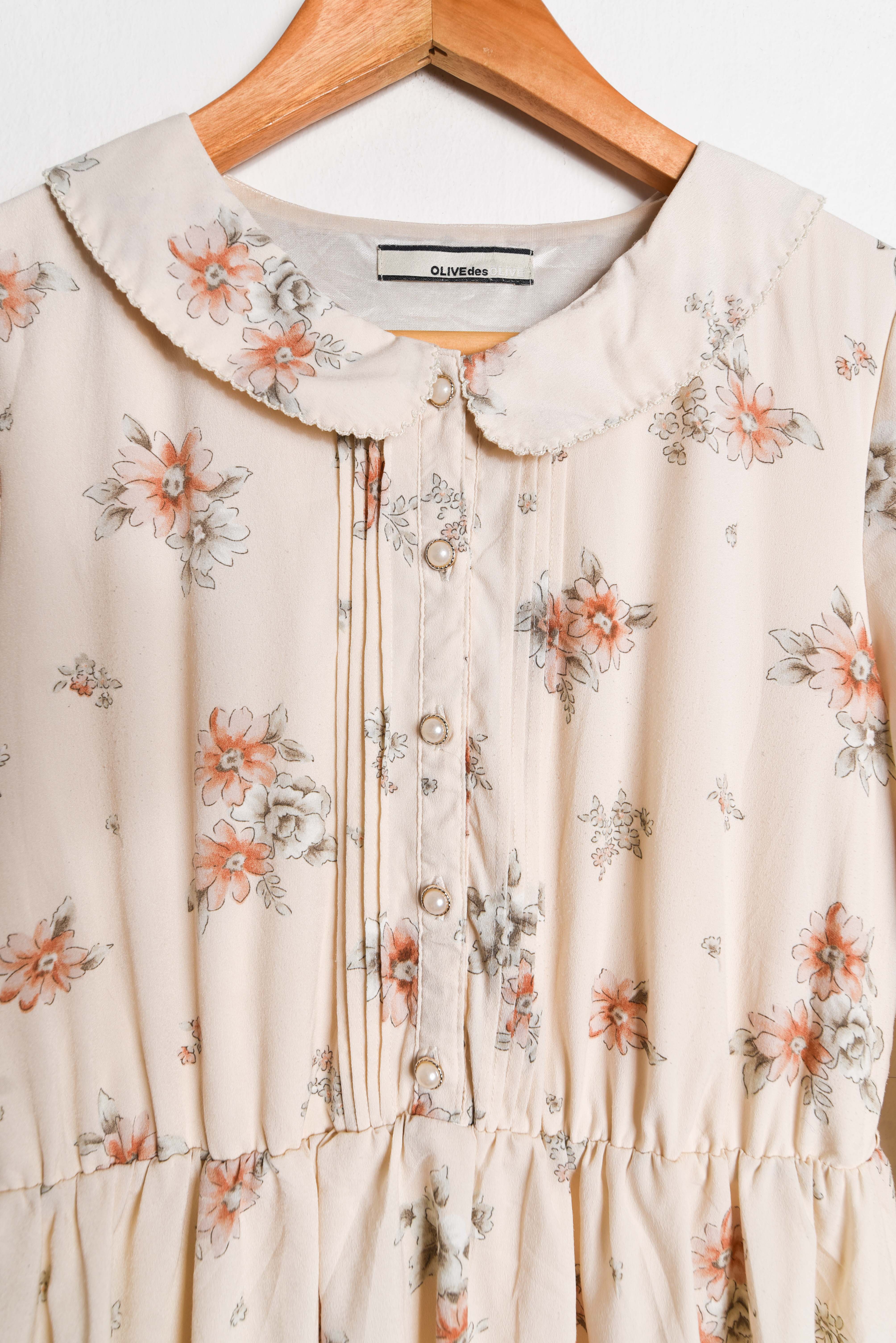 Vestido marfil cuello bebe