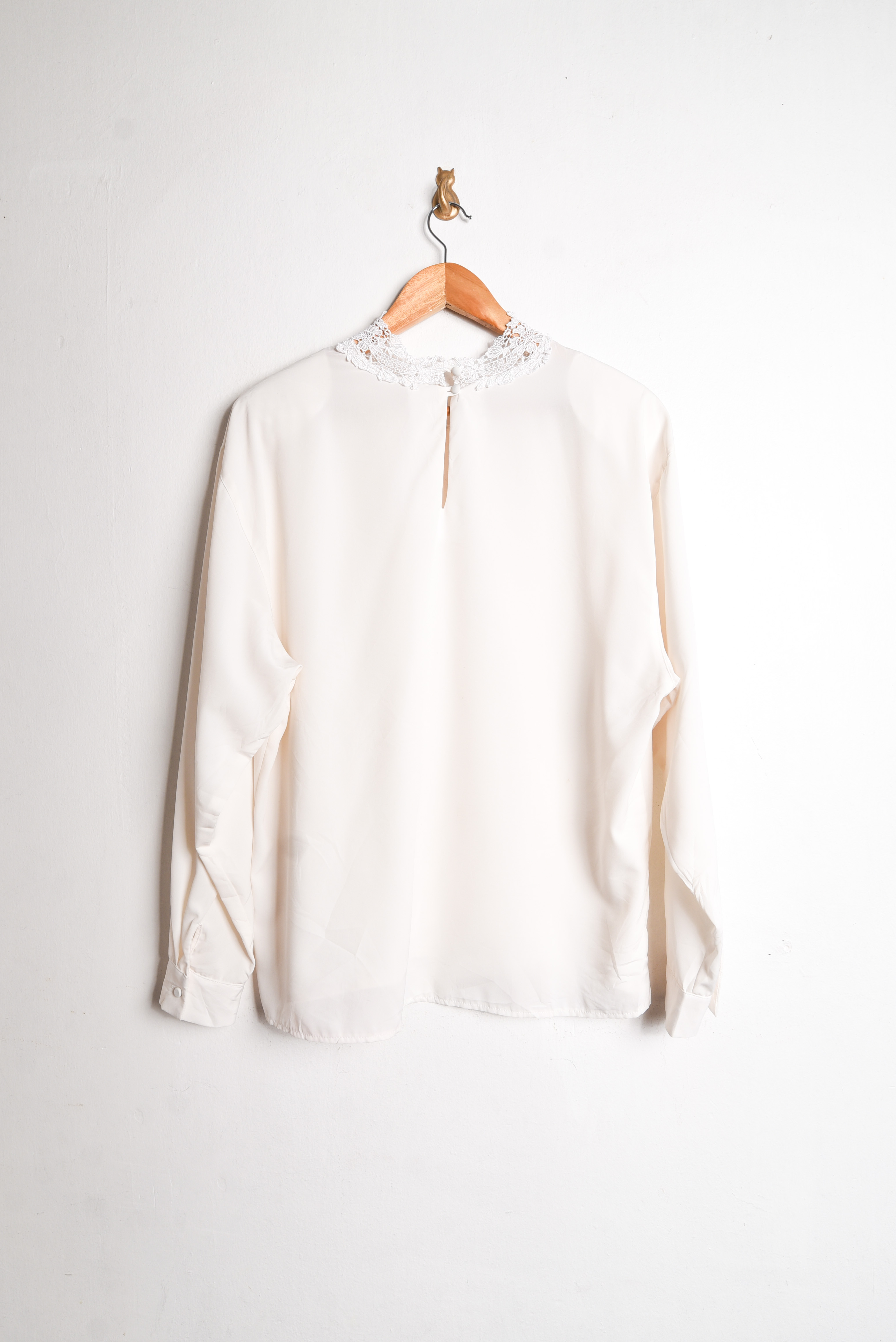 Blusa marfil plisada vintage