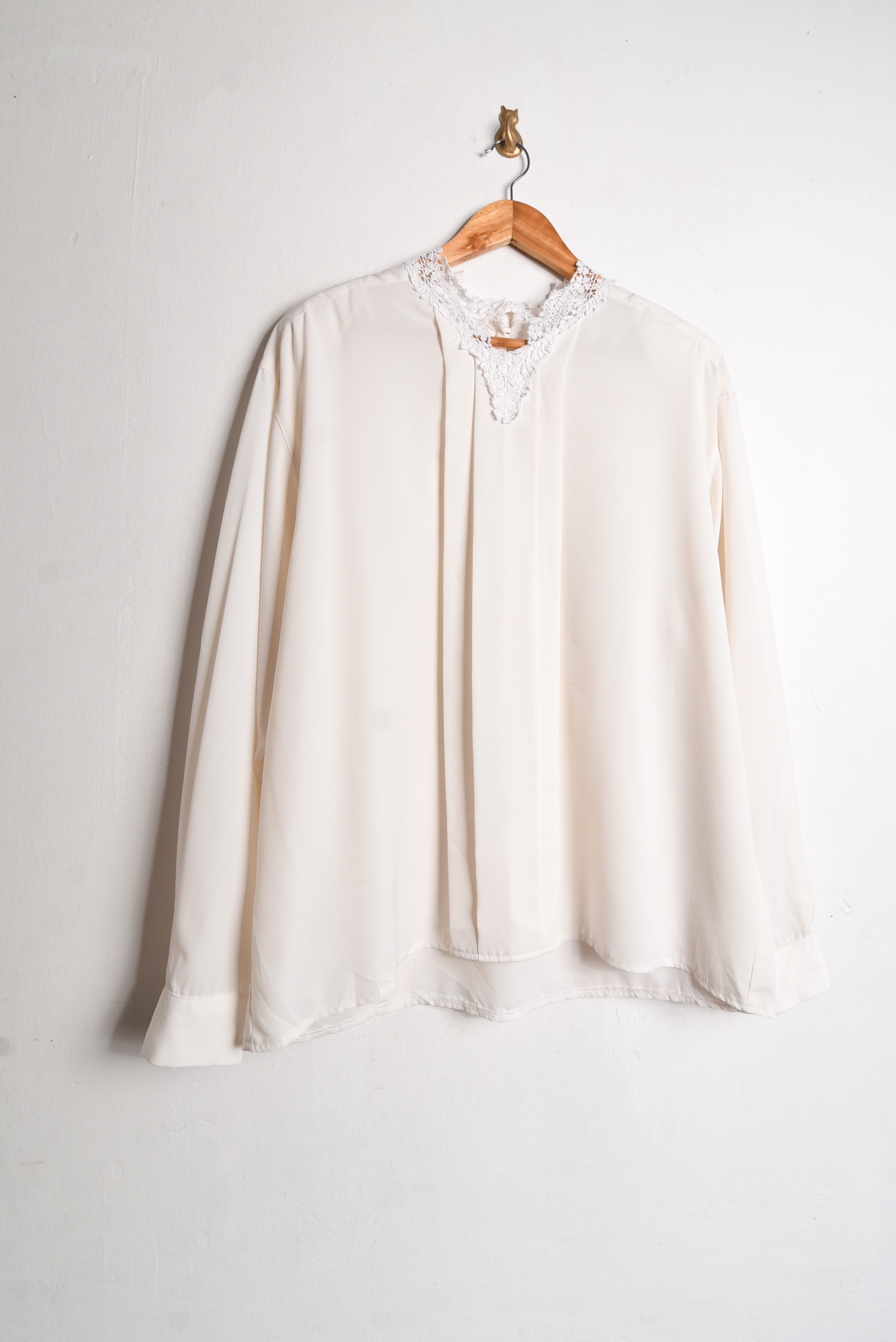 Blusa marfil plisada vintage