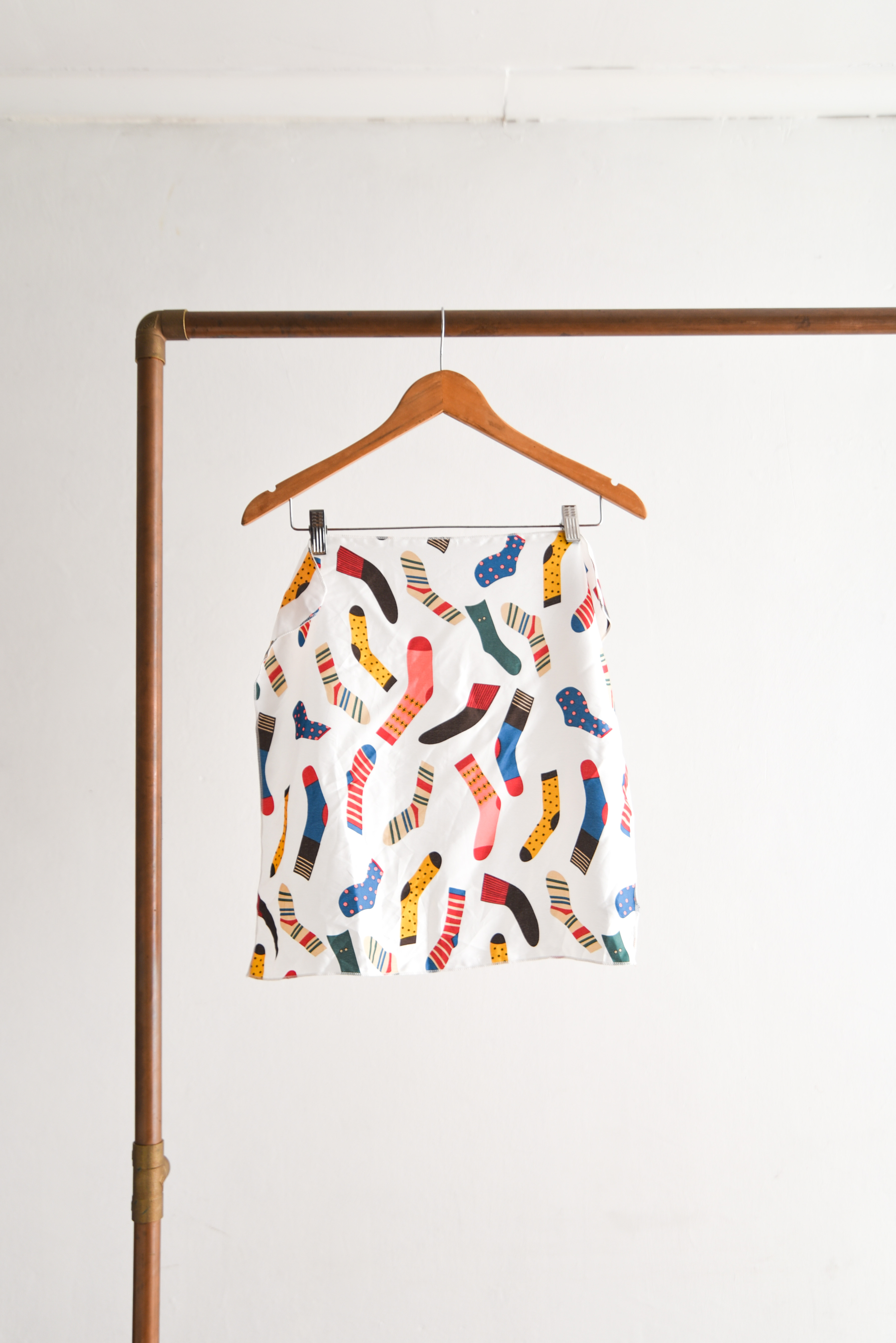 Pañuelo satín print calcetas