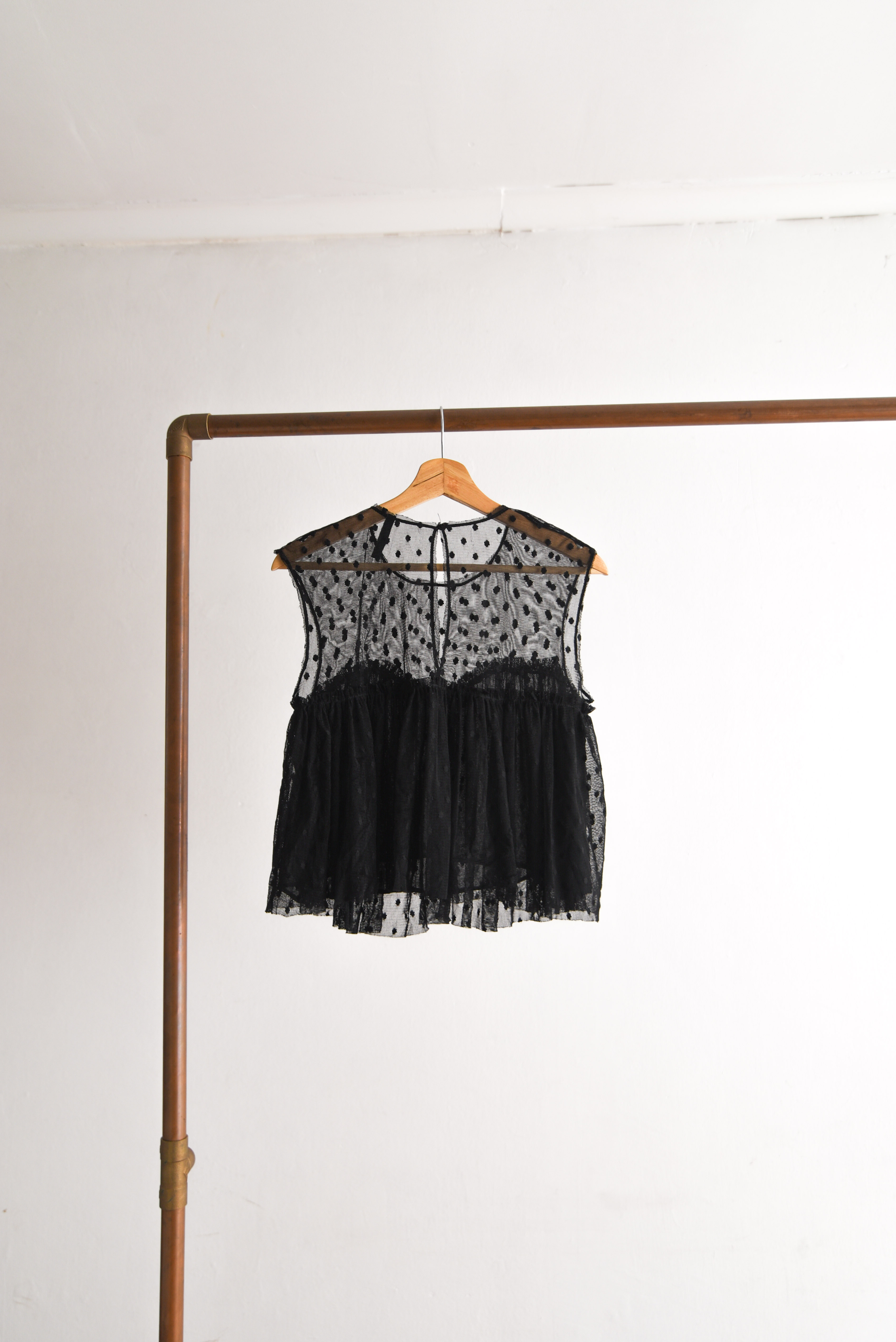 Blusa negra mesh dots
