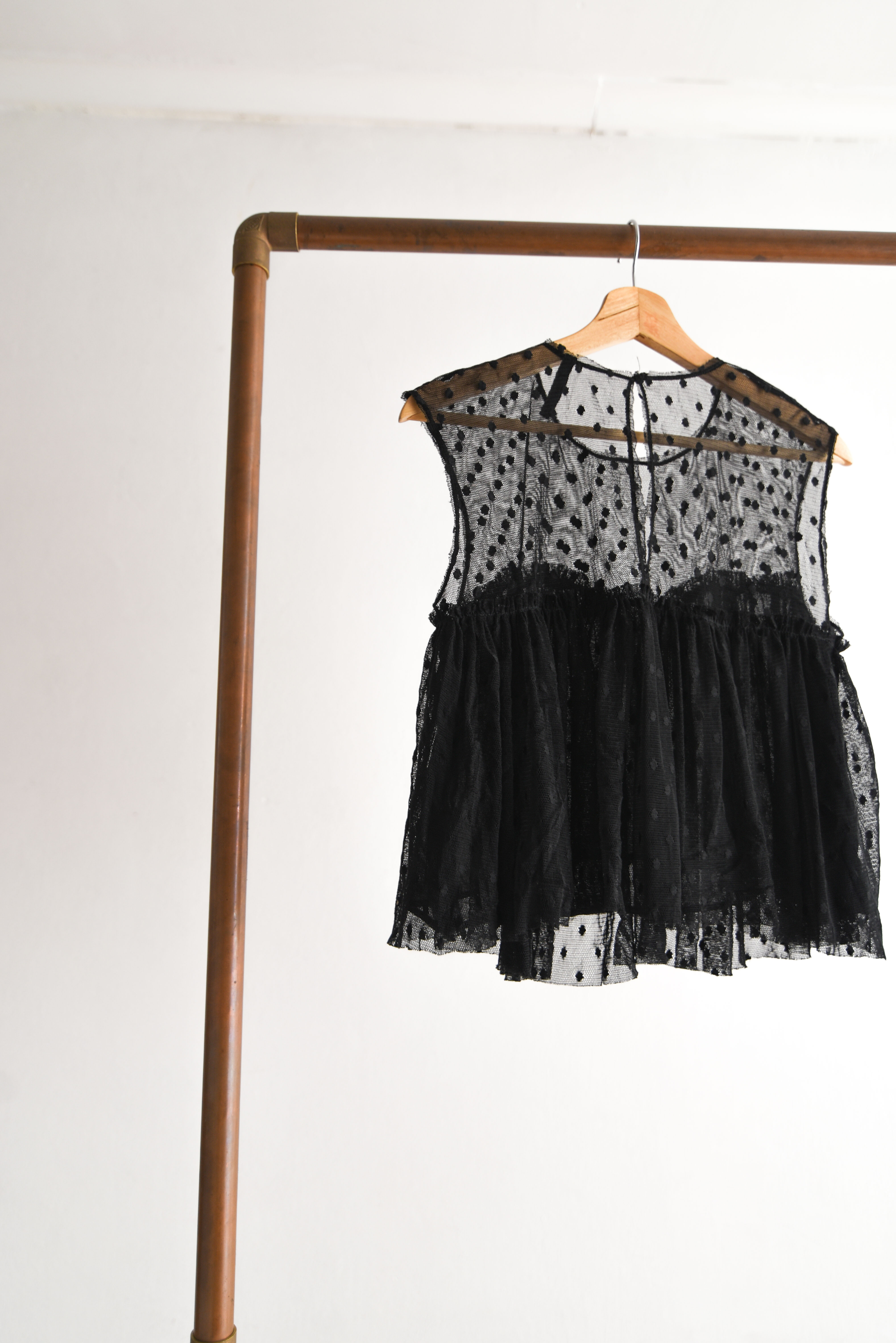 Blusa negra mesh dots