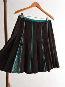 Falda café pinstripe