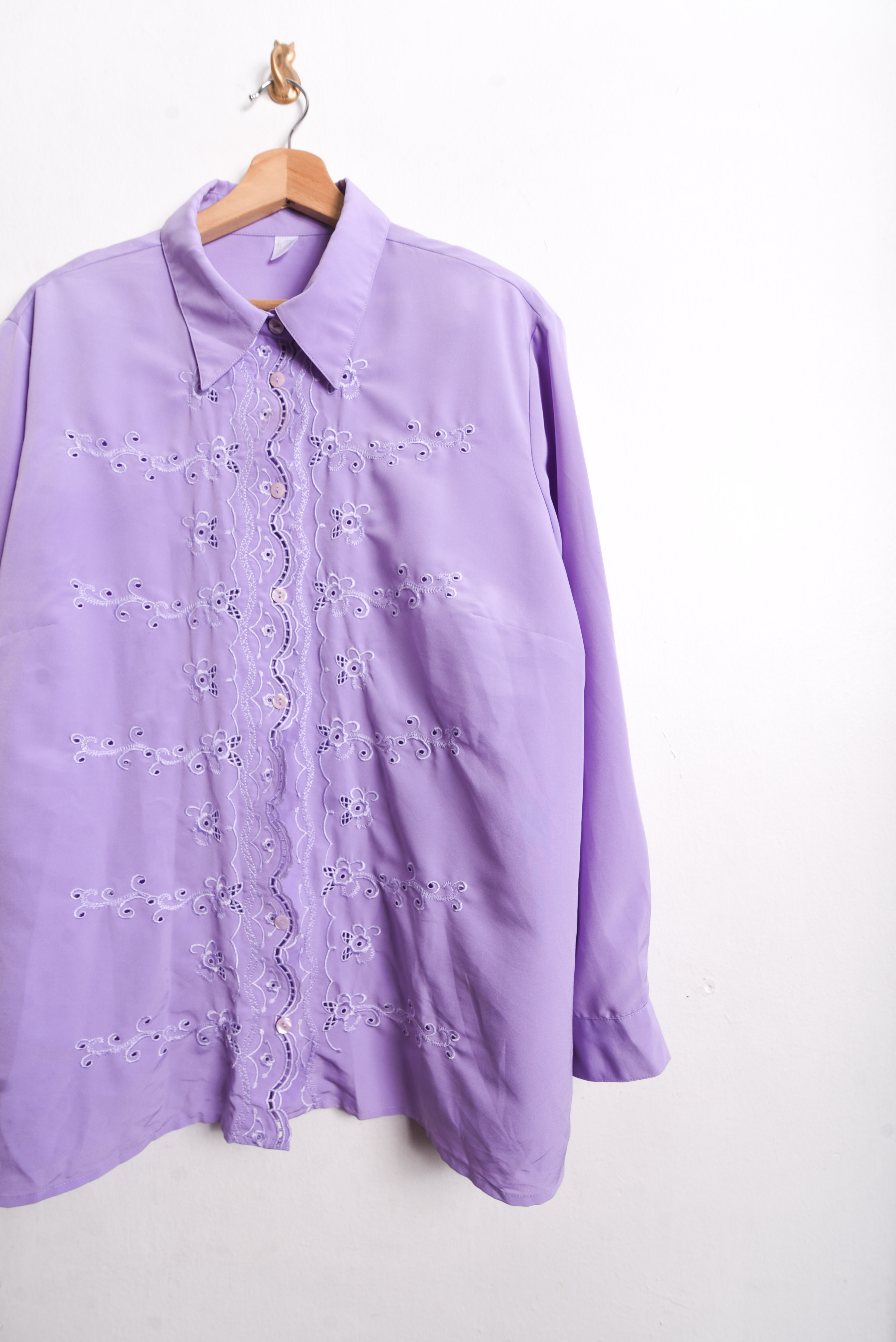Blusa vintage lila bordada
