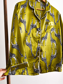 Blusa lencera print jirafas