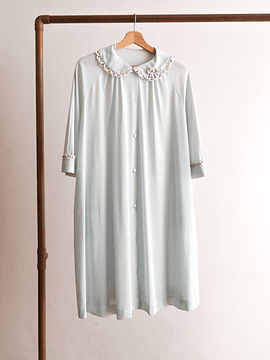 Bata lencera 60s cuello bebé