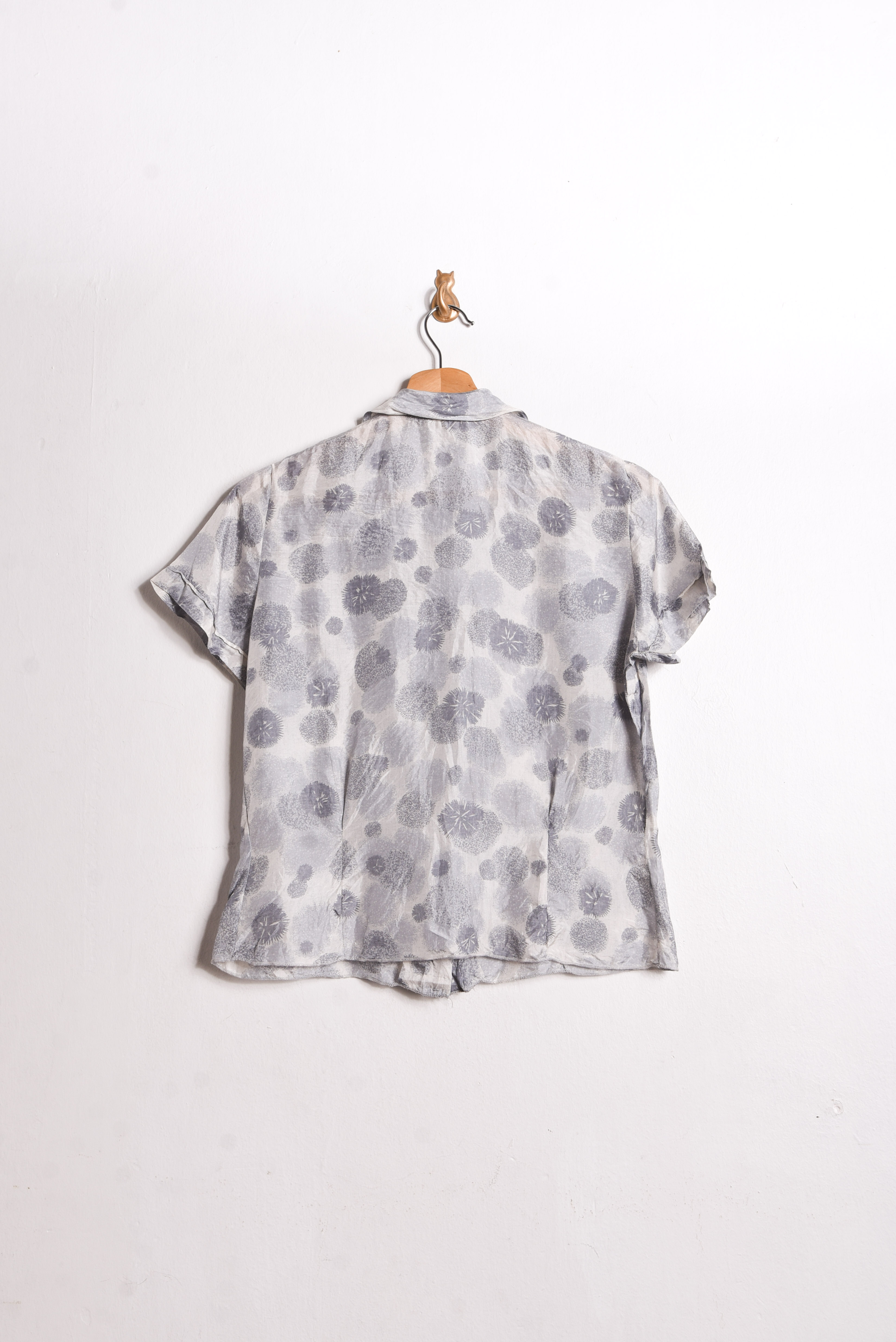 Blusa seda 60s gris
