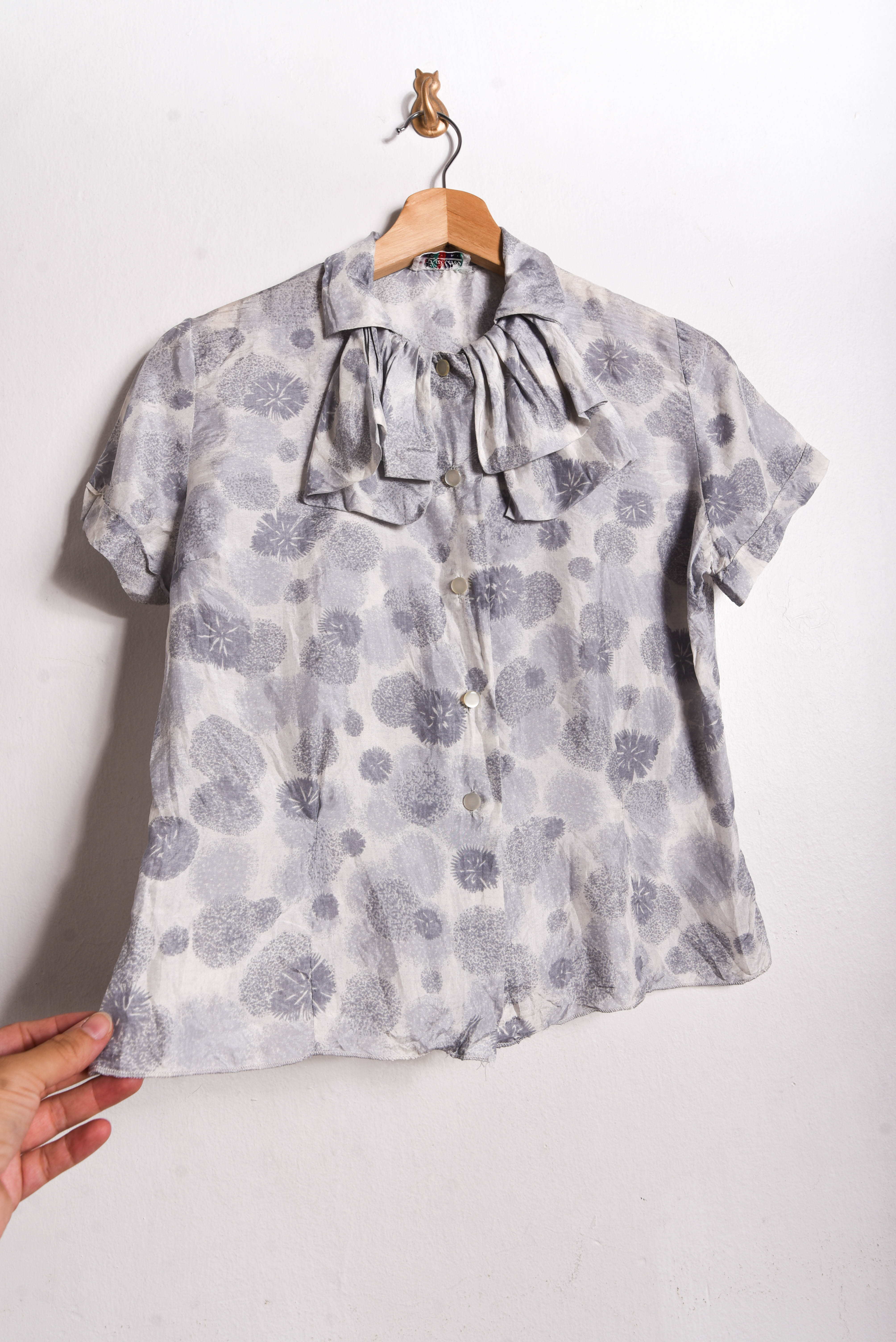 Blusa seda 60s gris