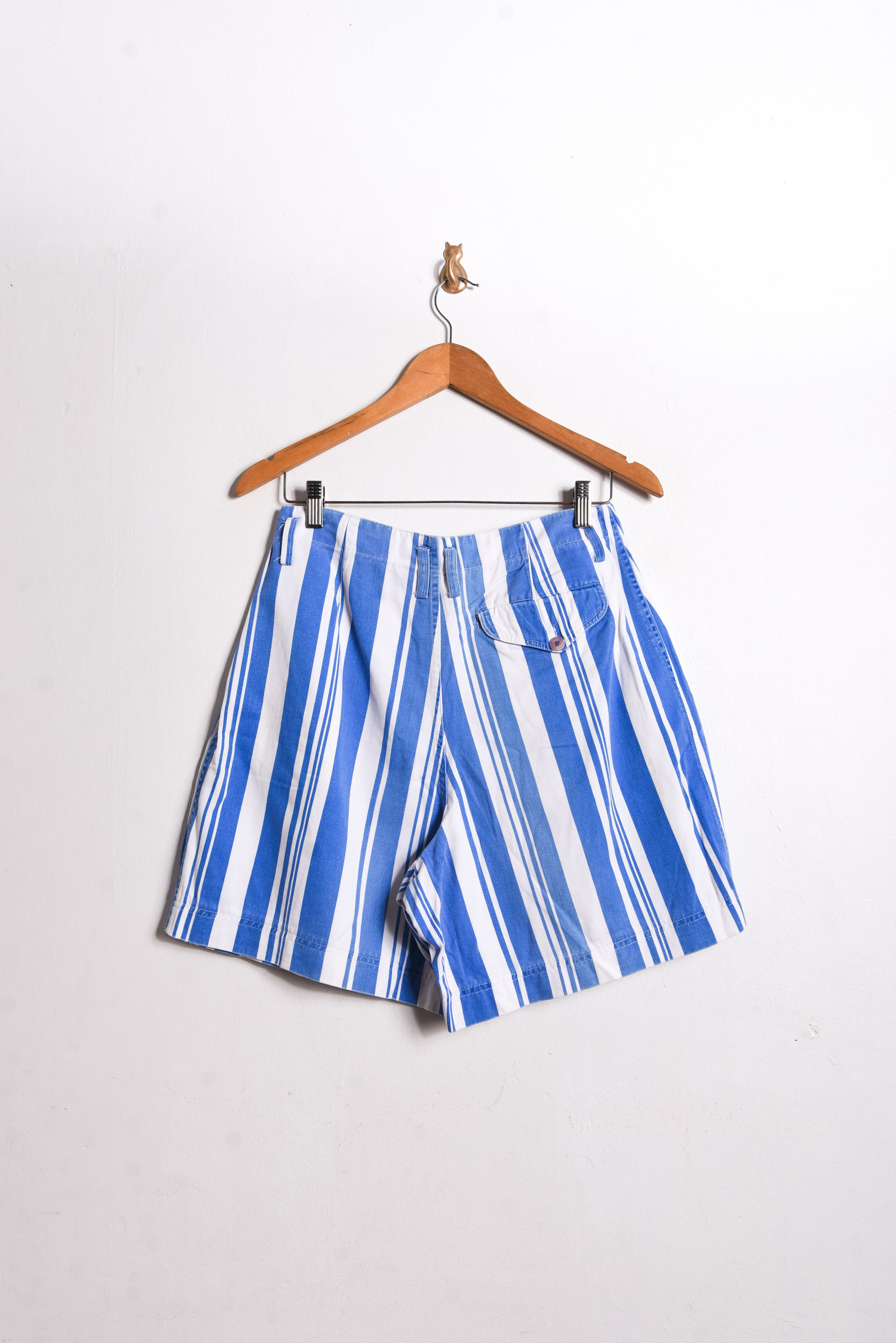 Short azulino rayado tiro alto