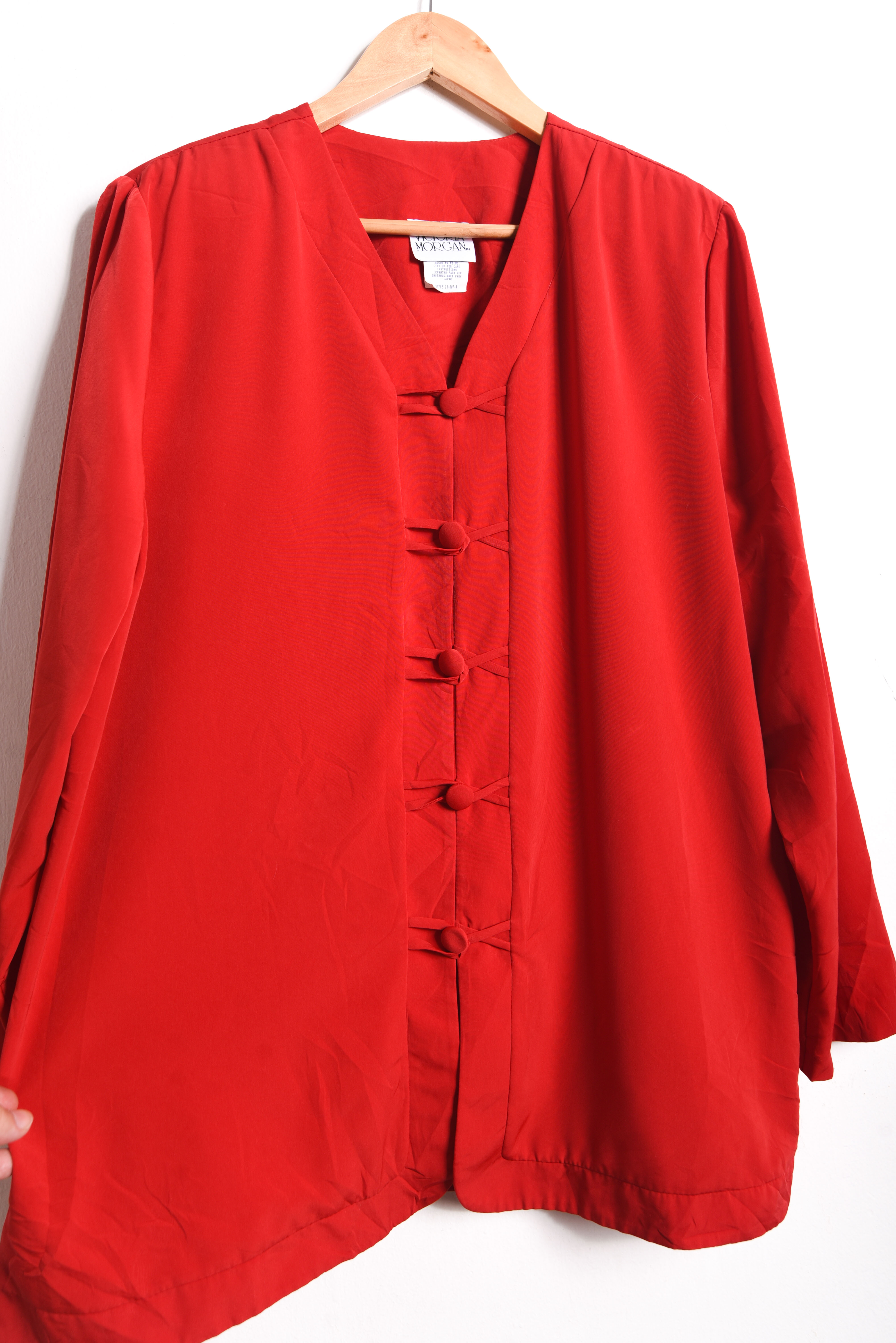 Chaqueta roja vintage botones orientales