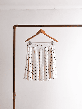 Falda blanca polka dots