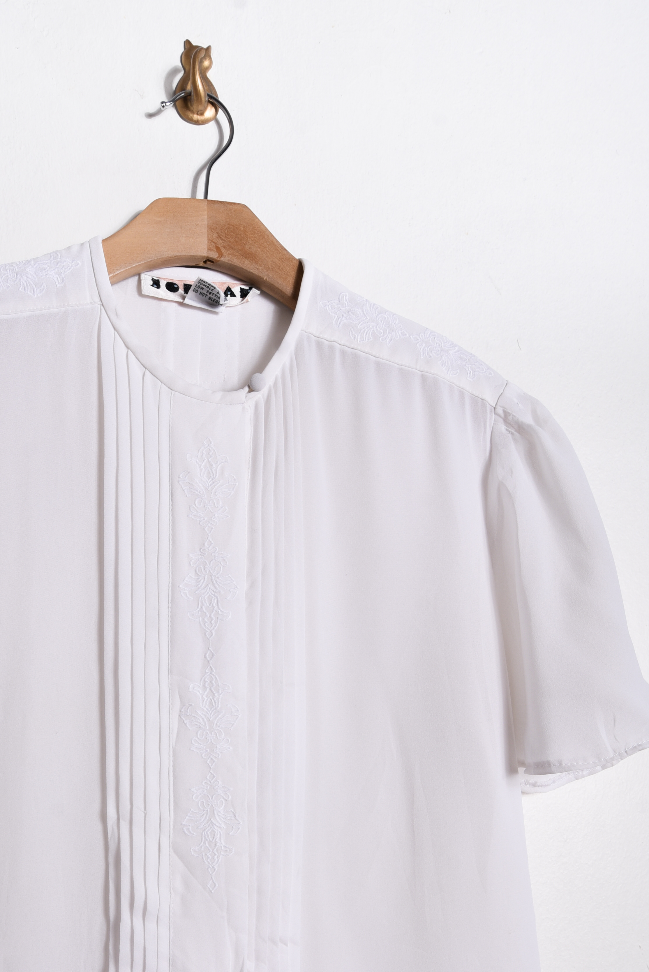 Blusa blanca bordada vintage 