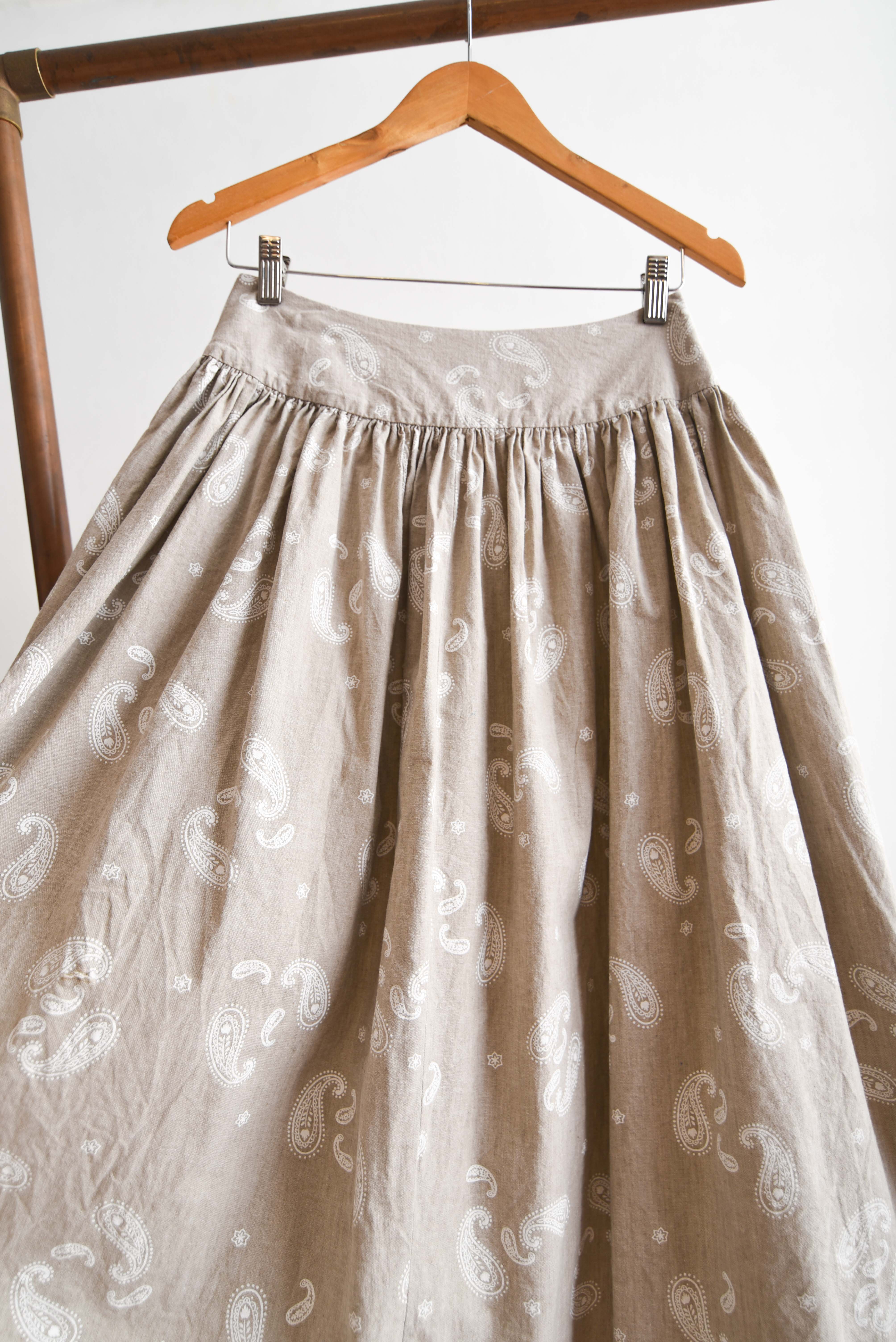 Falda handmade vintage beige 