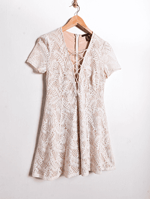 Vestido encaje laceup