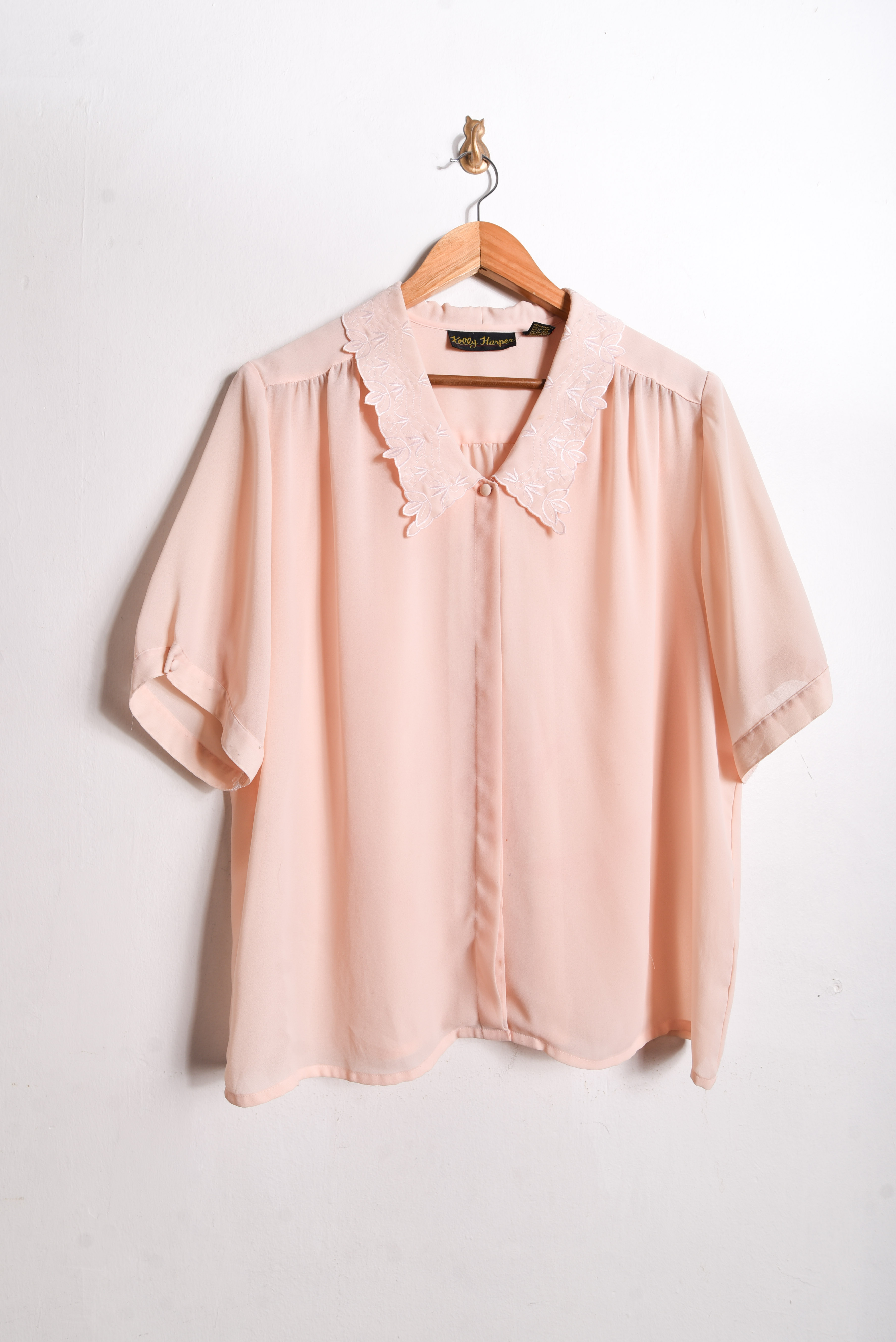 Blusa peach cuello bordado