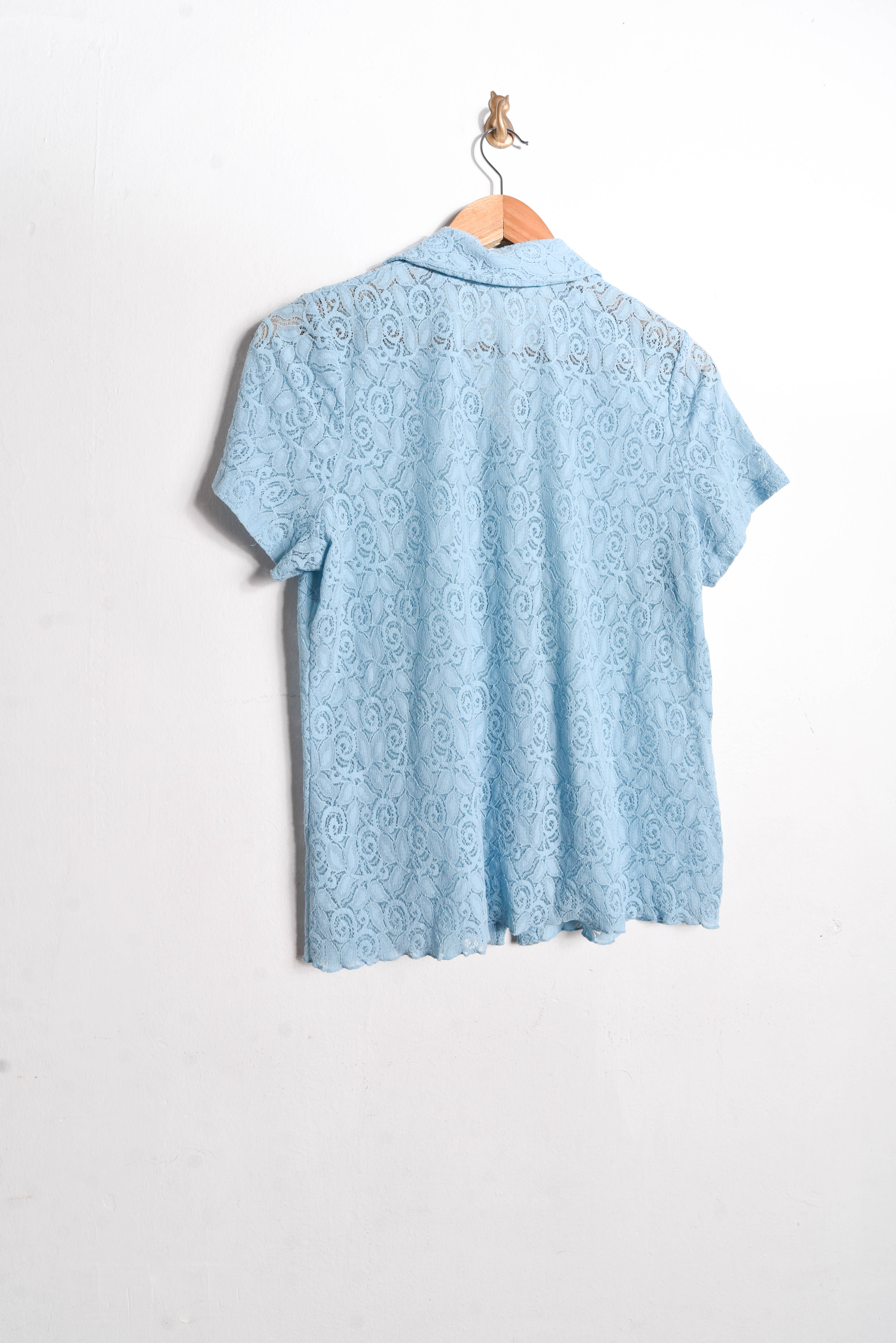 Blusa celeste encaje