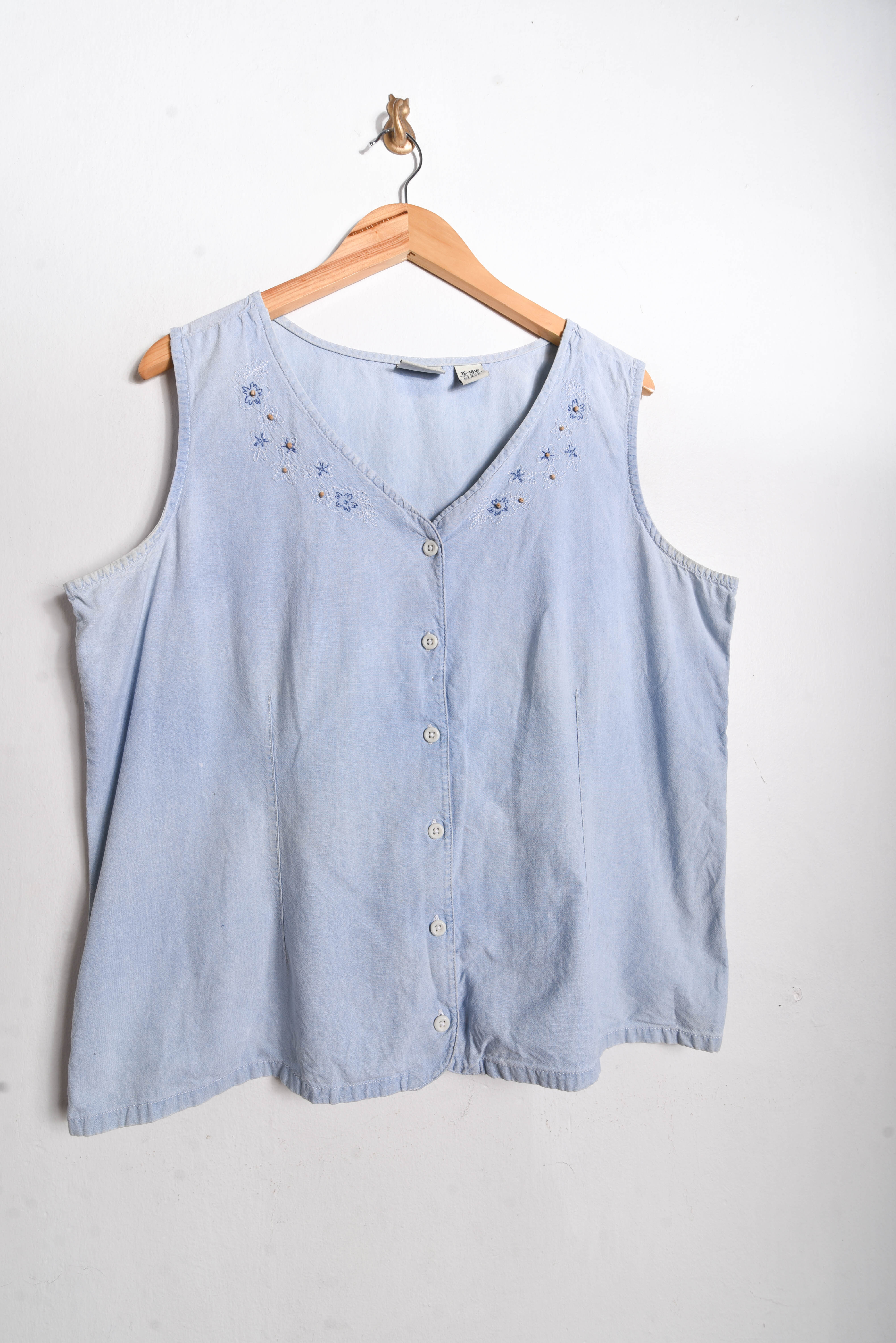 Blusa denim bordada