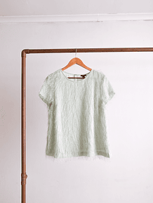 Top verde pastel furry