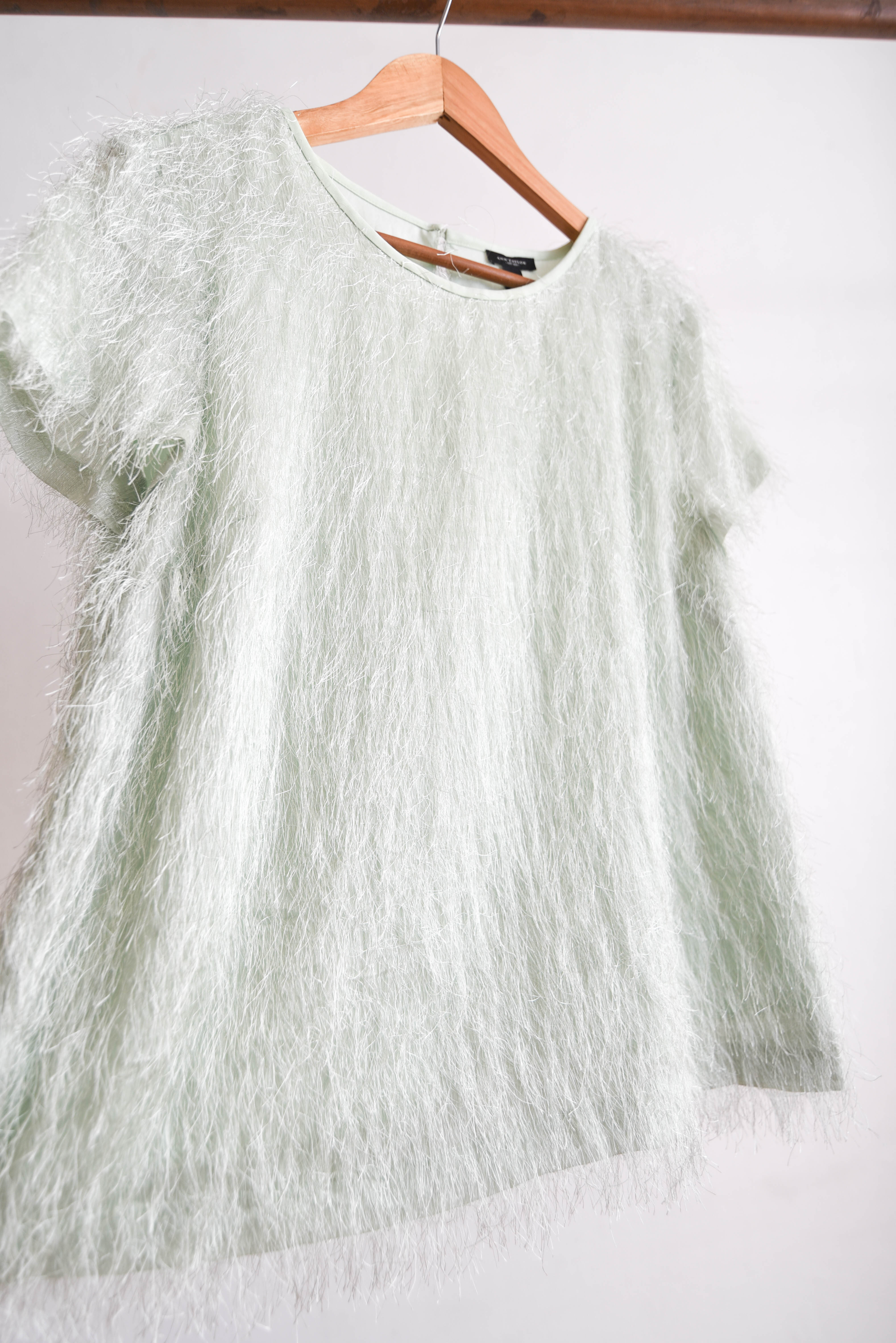 Top verde pastel furry