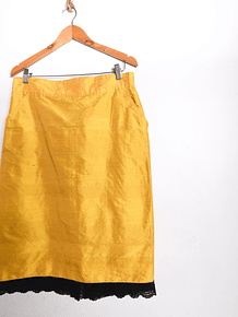 Falda seda mostaza encaje