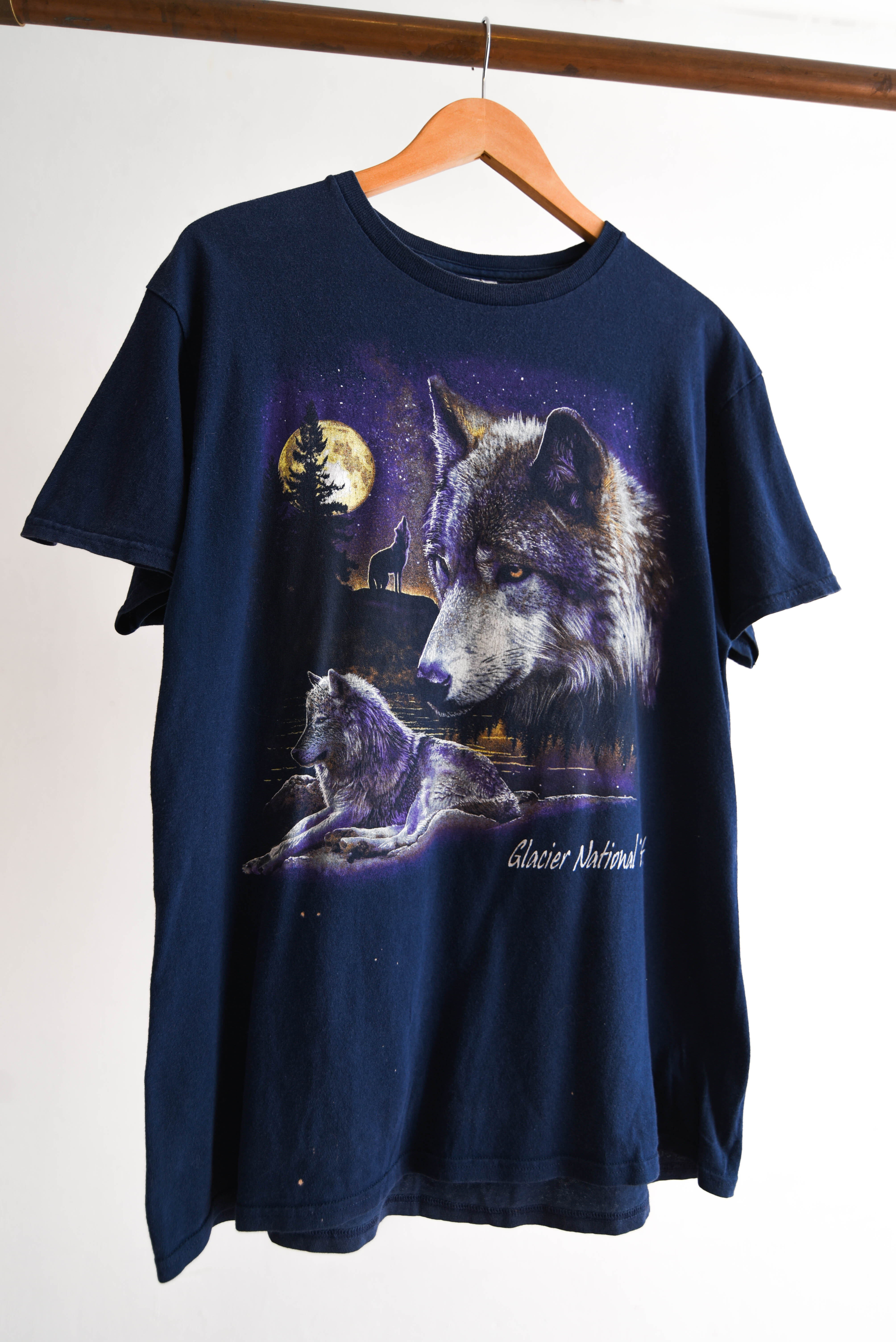 Polera gráfica vintage lobos