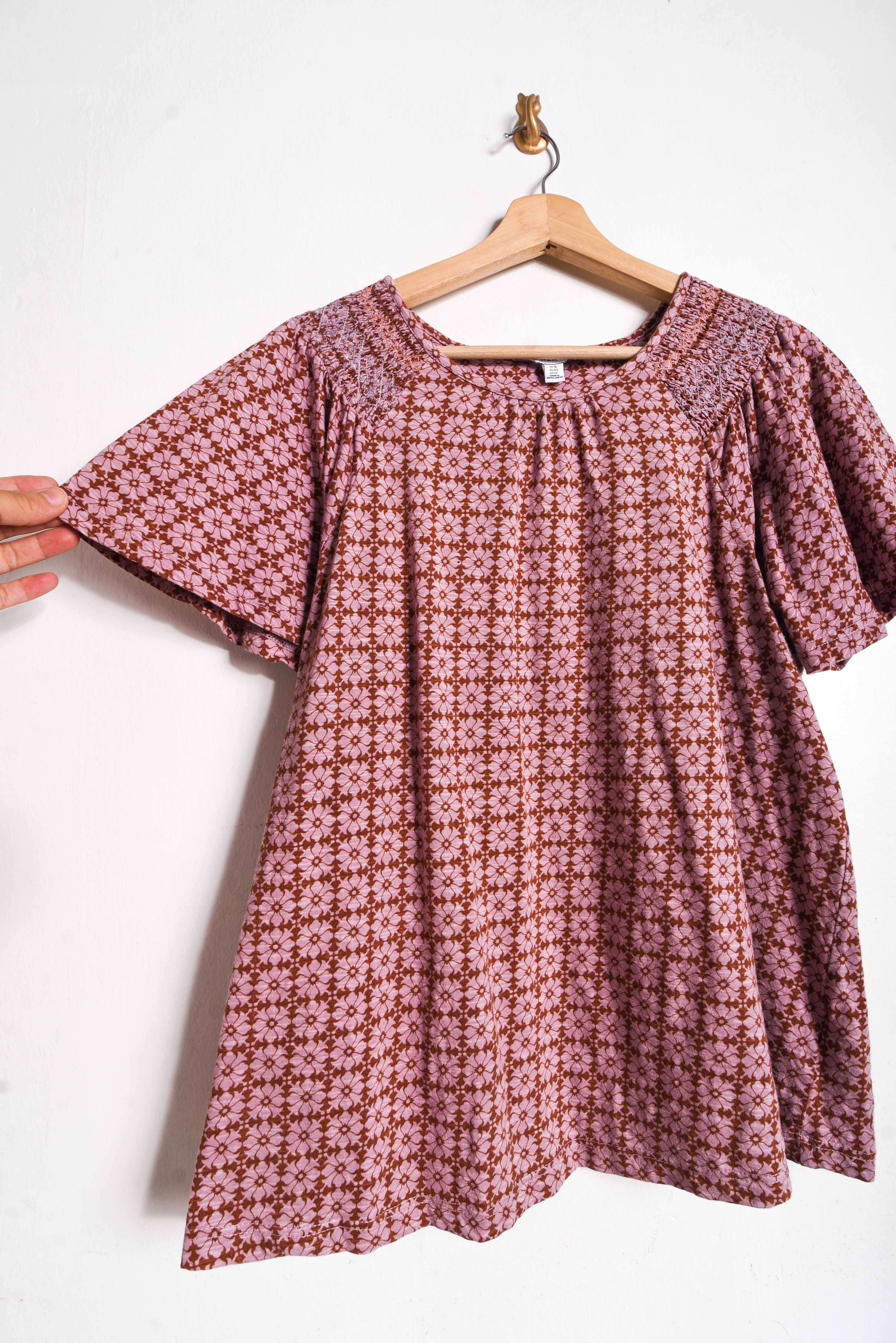 Polera retro print coral