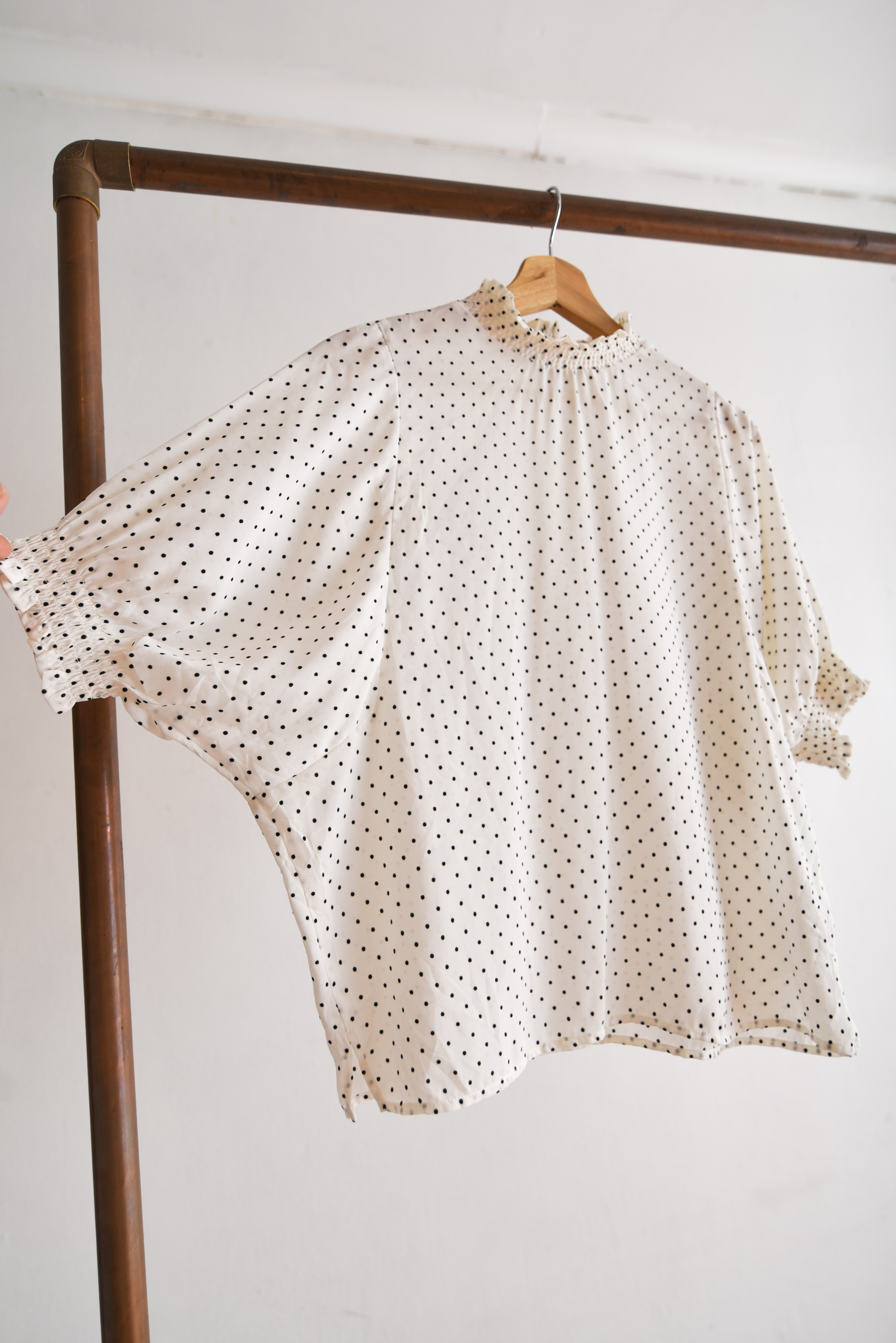 Blusa marfil lunares velvet