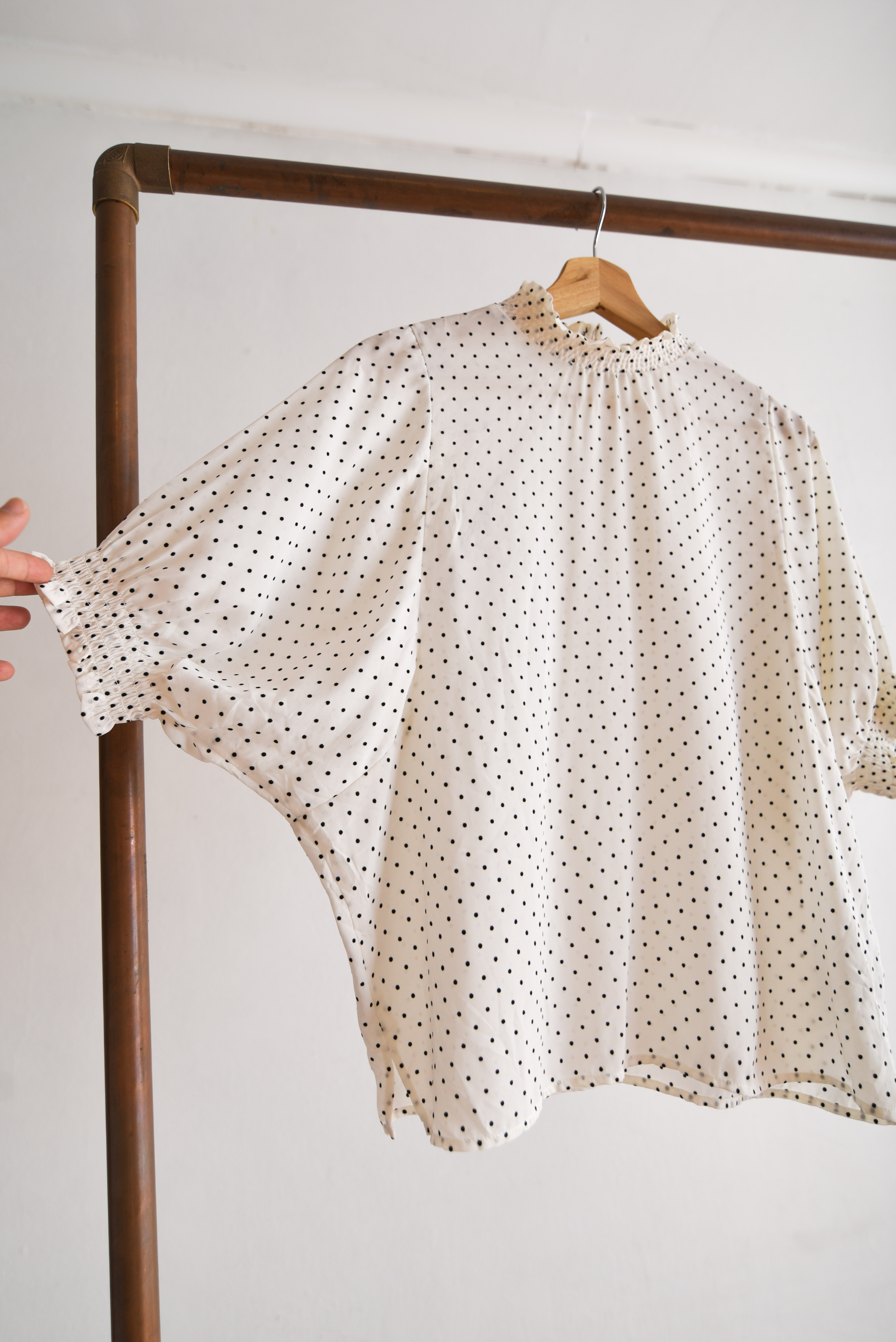 Blusa marfil lunares velvet