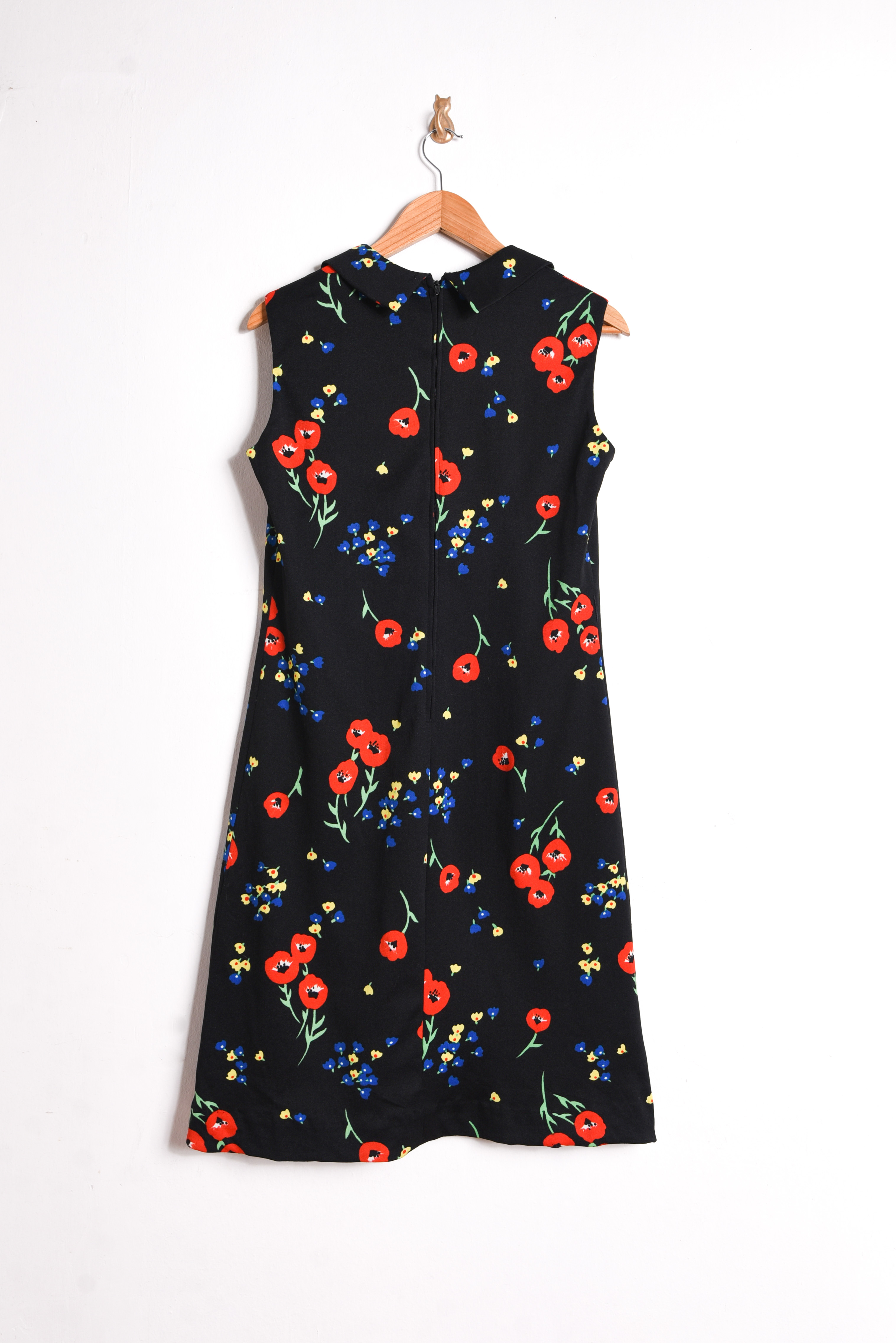 Vestido negro floral 70s