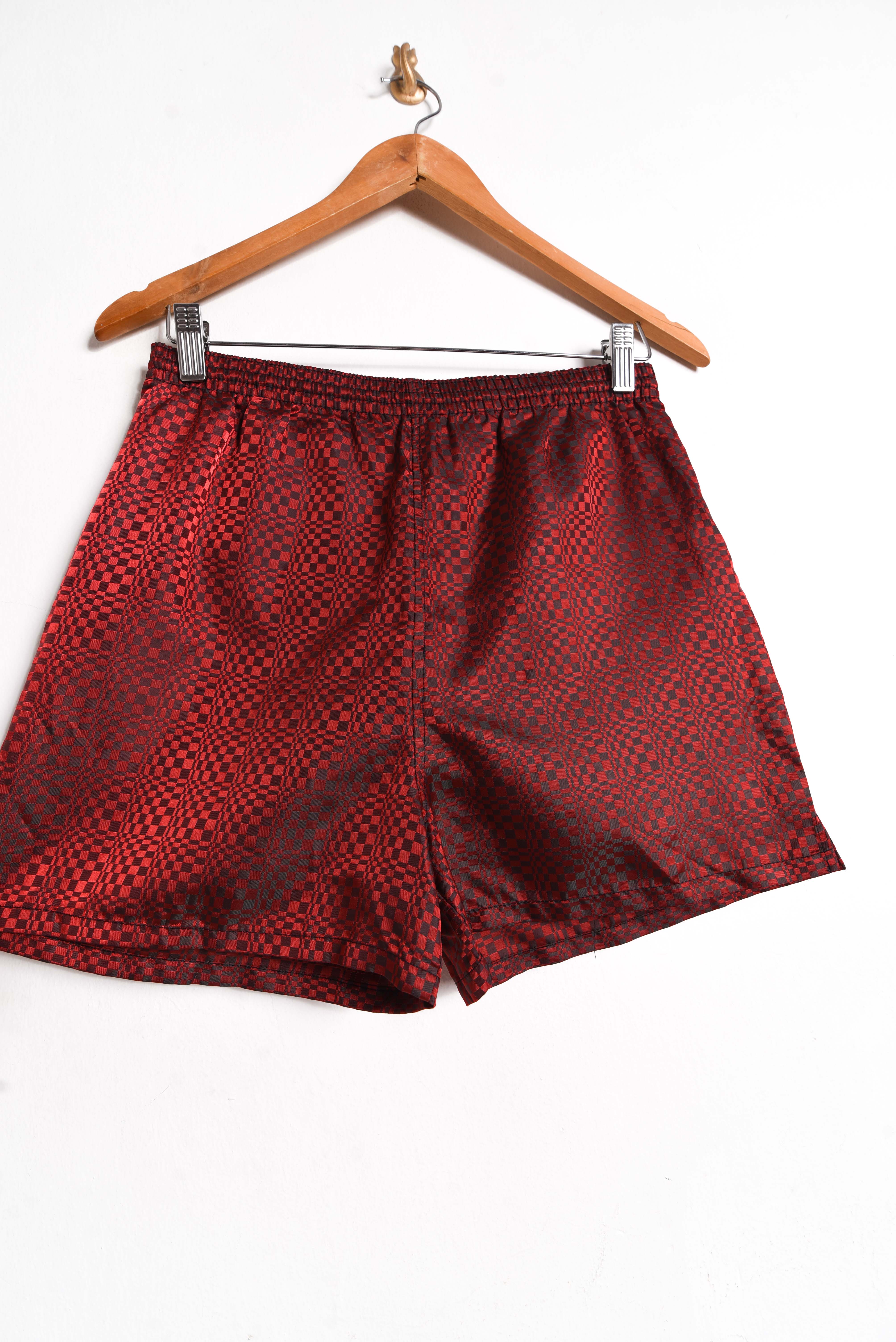 Short sporty cuadritos satinados