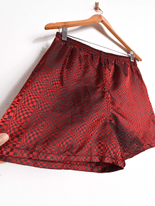 Short sporty cuadritos satinados