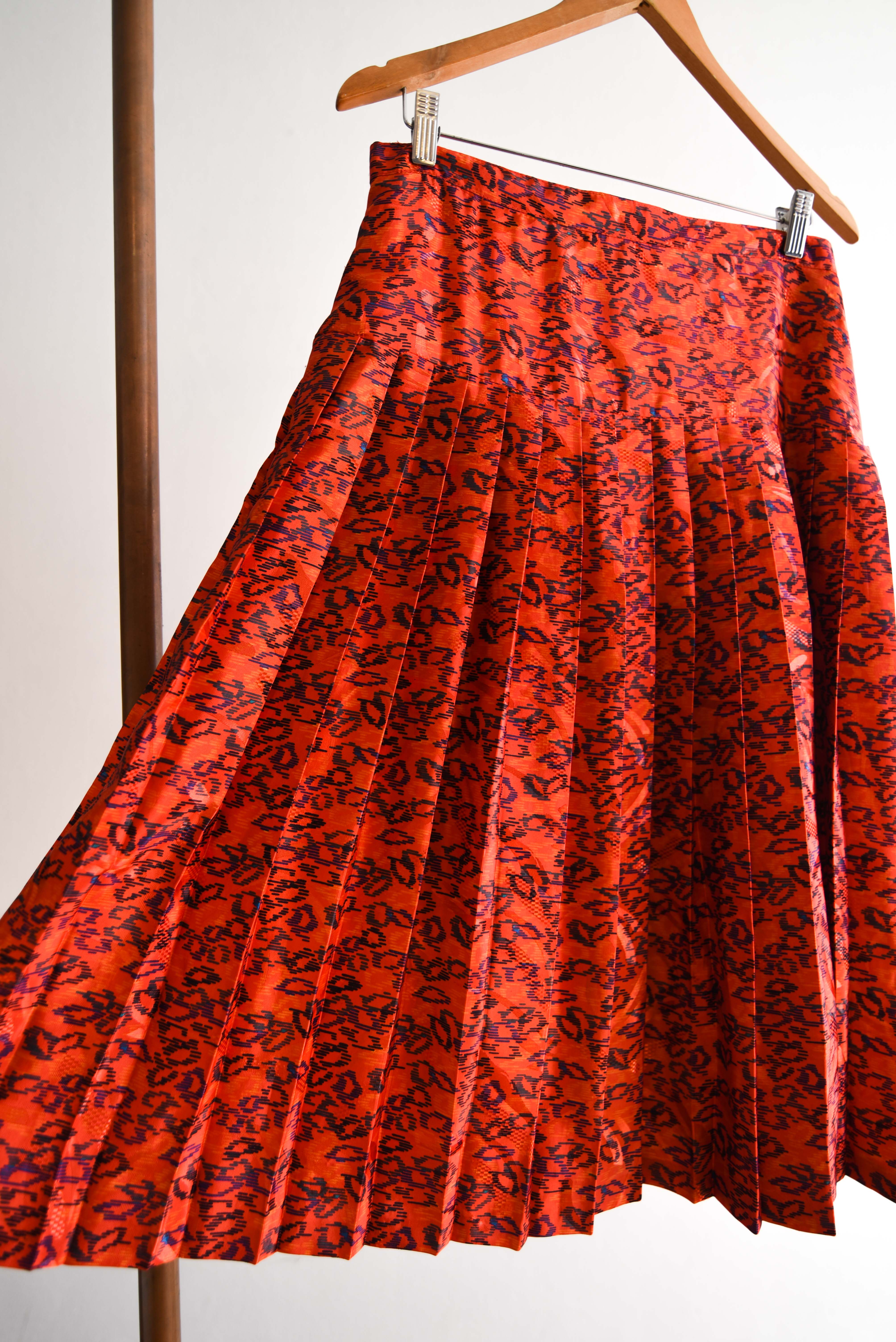 Falda roja vintage tablas