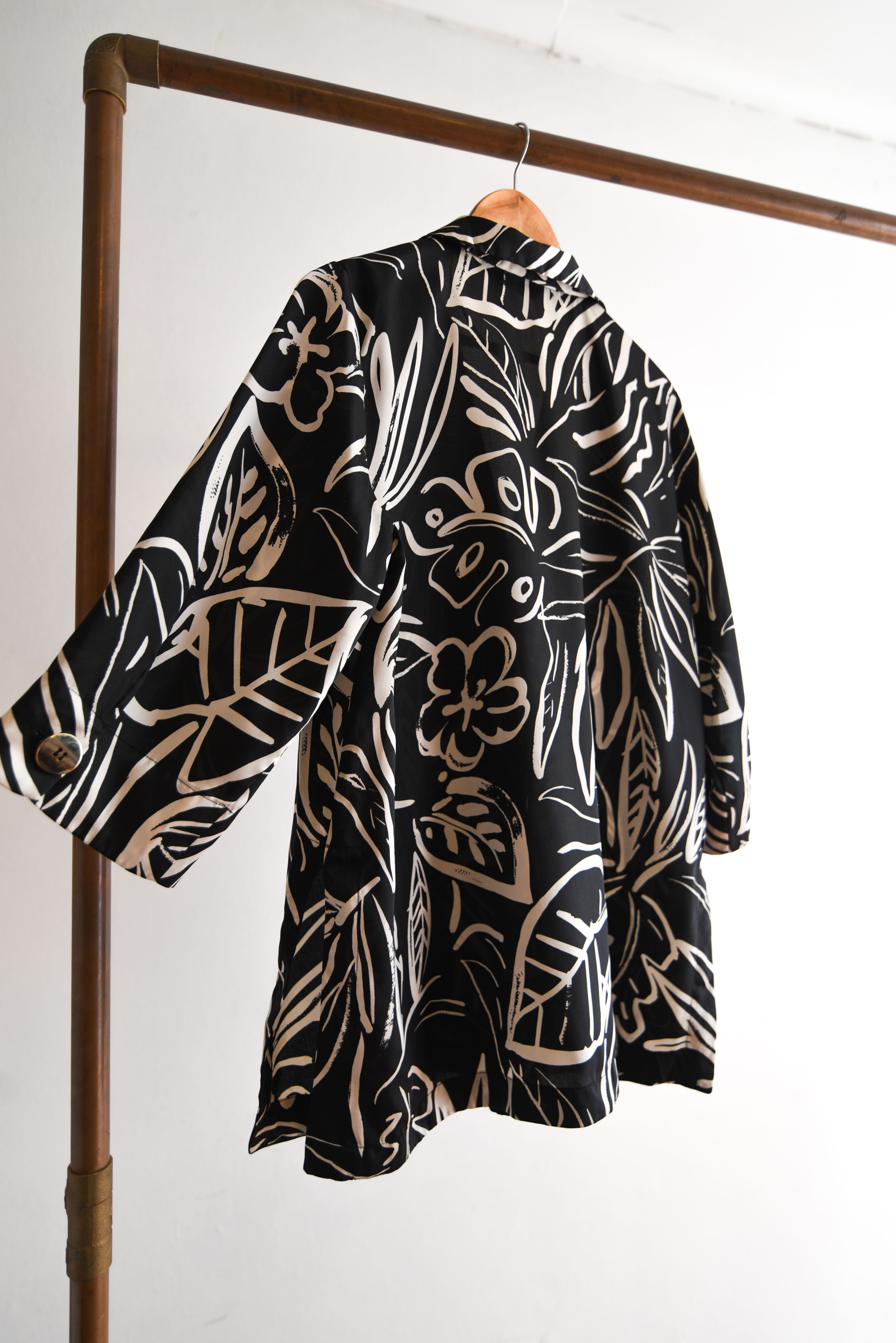 Blusón floral print satín