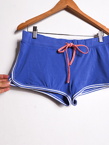 Short sporty azulino franjas