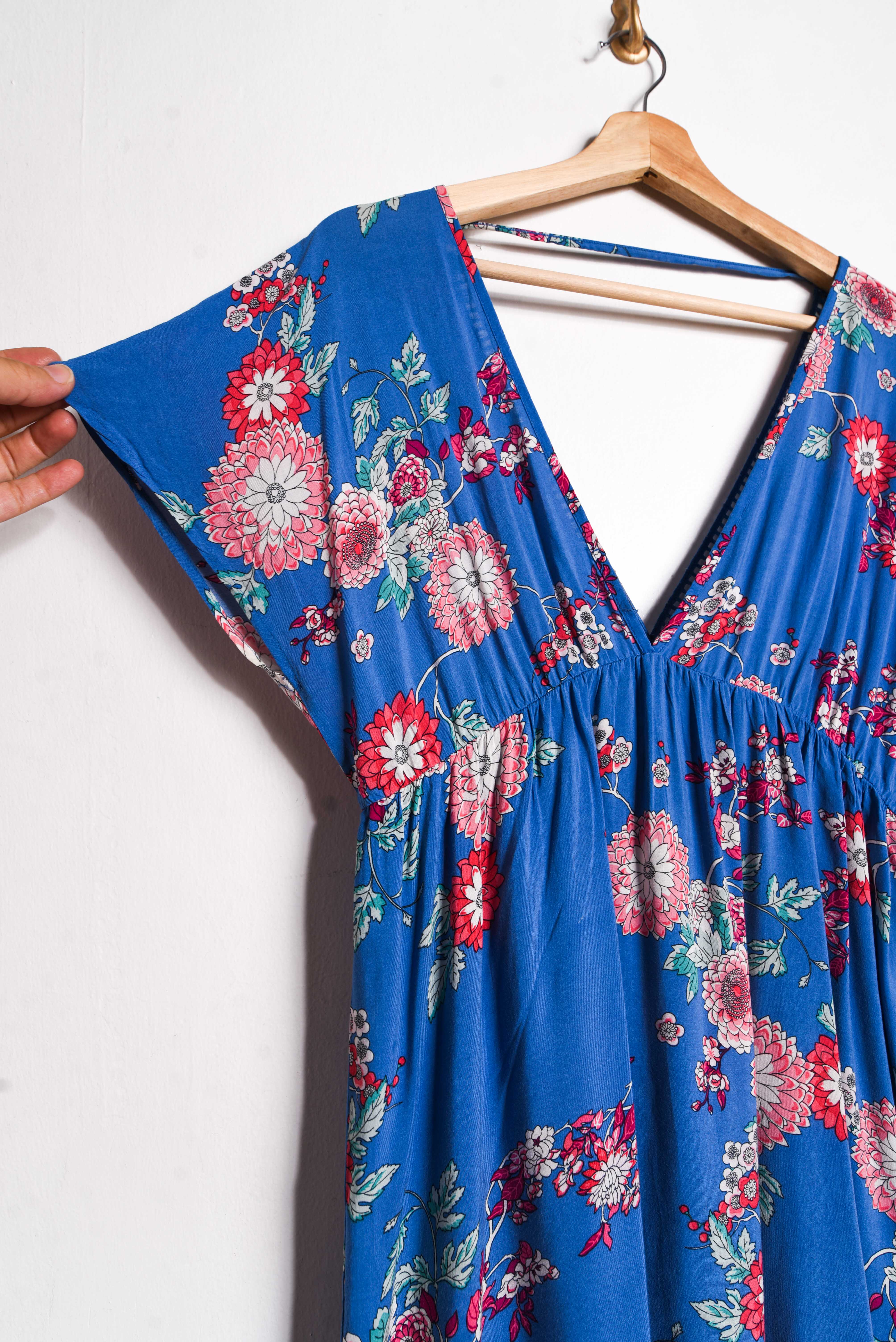 Vestido azulino floral summer