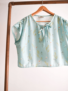 Blusa reworked crop turquesa