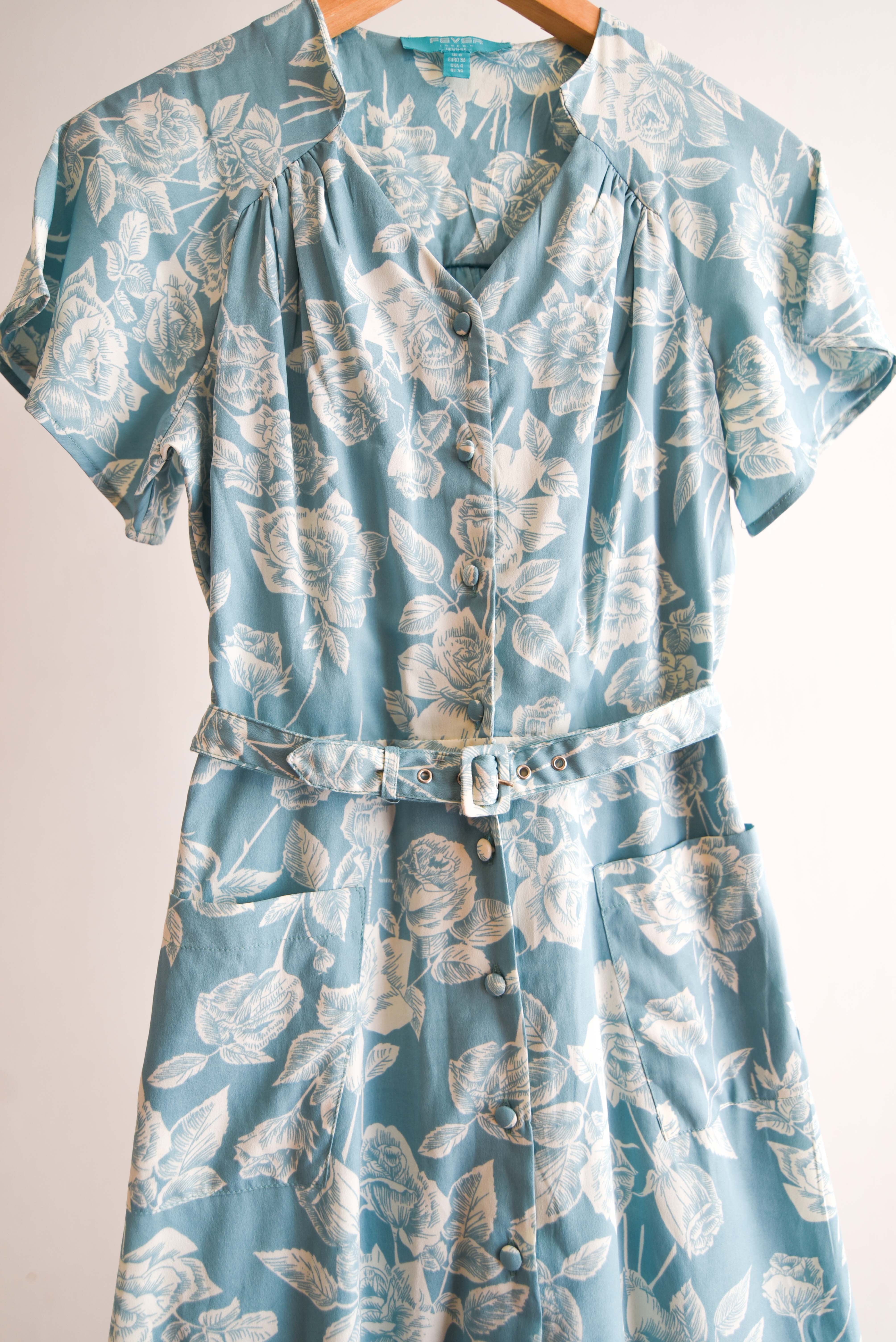 Vestido turquesa floral