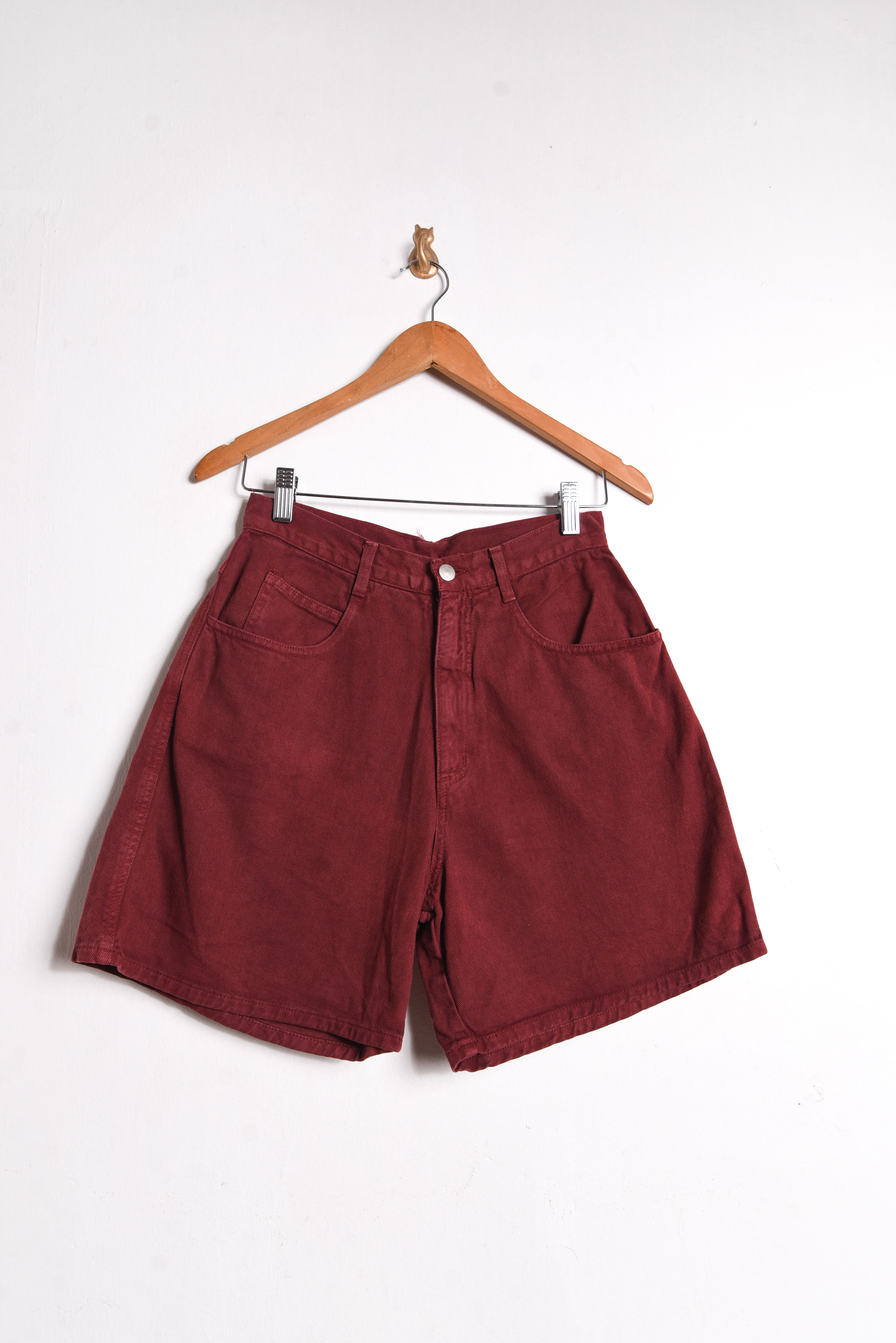 Short tiro alto rojo denim