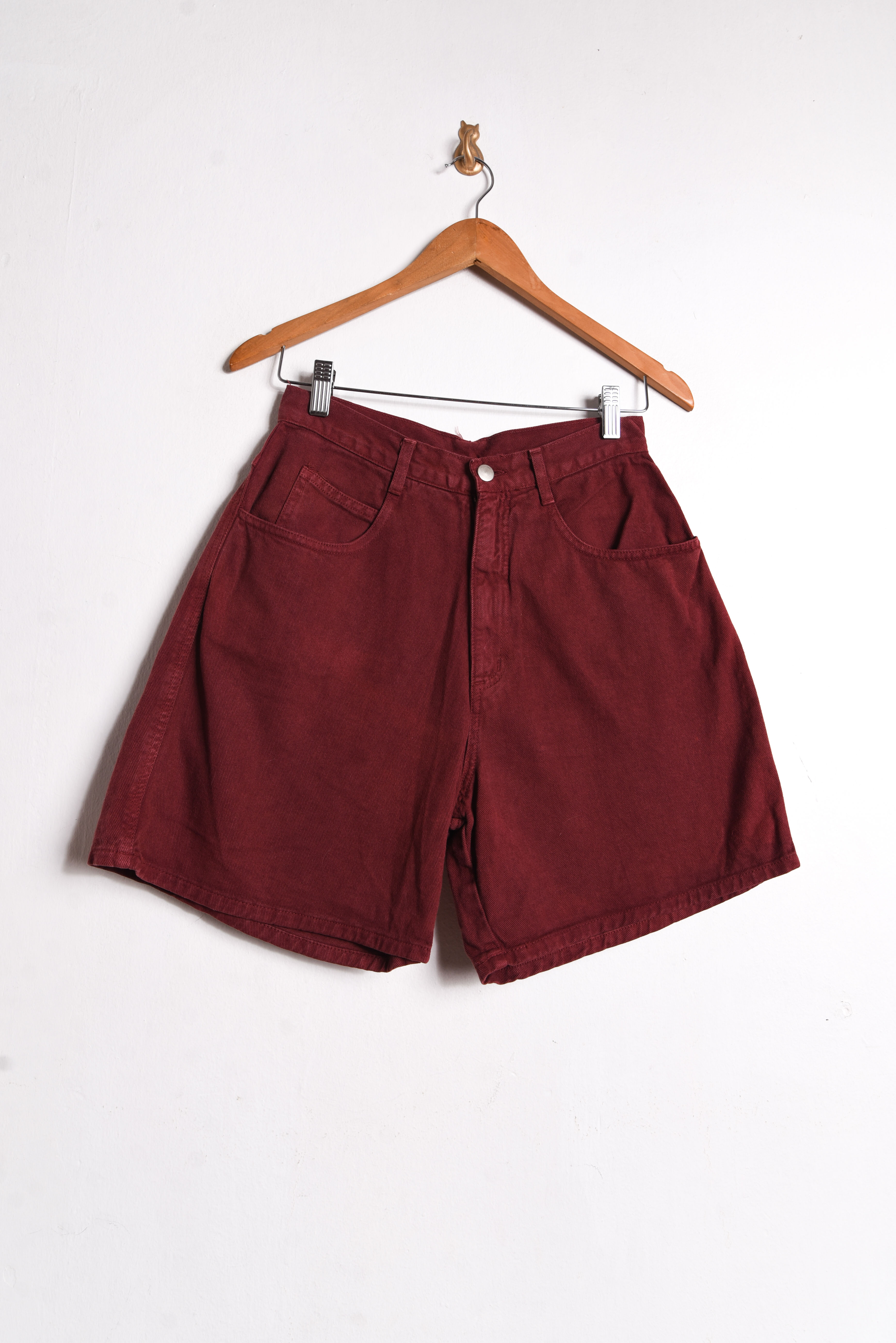 Short tiro alto rojo denim