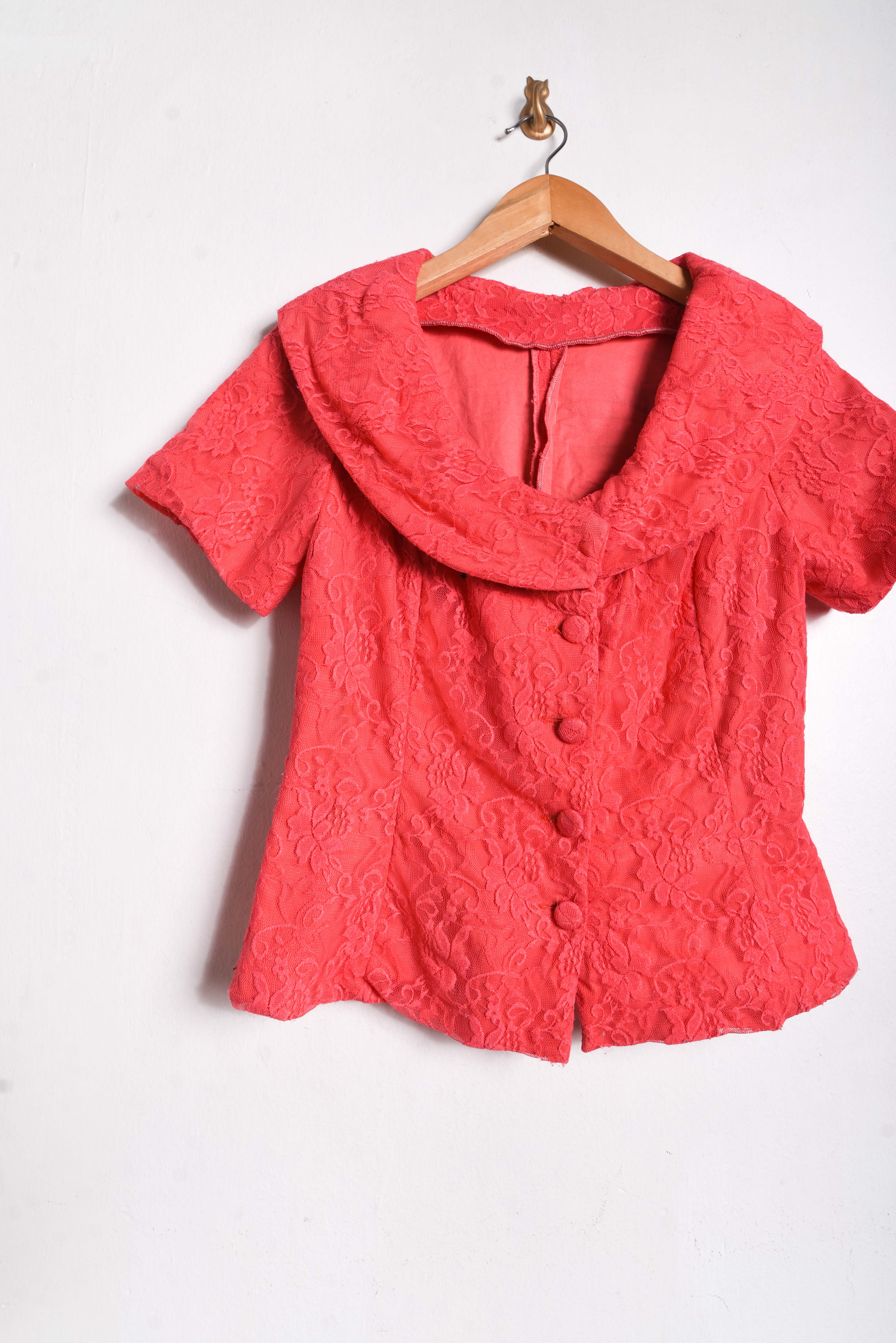 Chaqueta vintage coral encaje