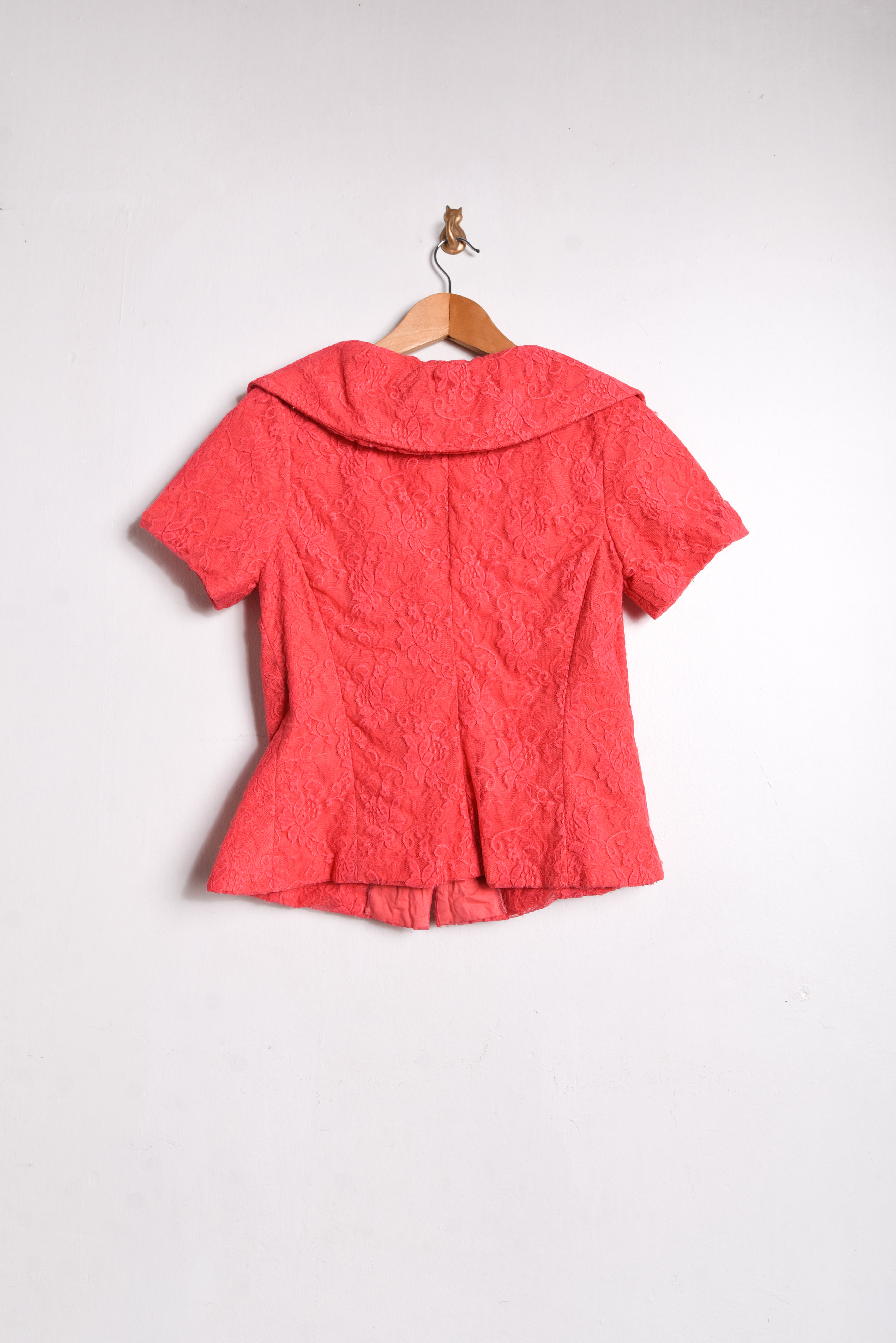 Chaqueta vintage coral encaje