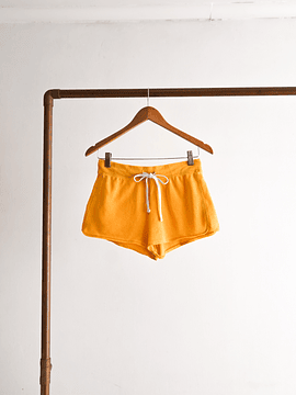 Short mostaza sporty